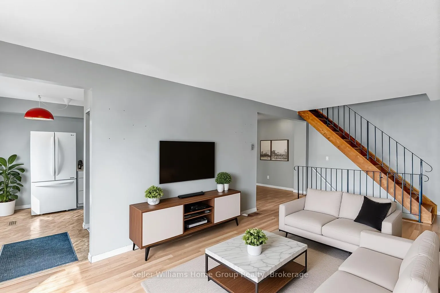 Photo 6 of 334 Scottsdale Drive, Guelph, Dovercliffe Park/Old University — HOMEH
