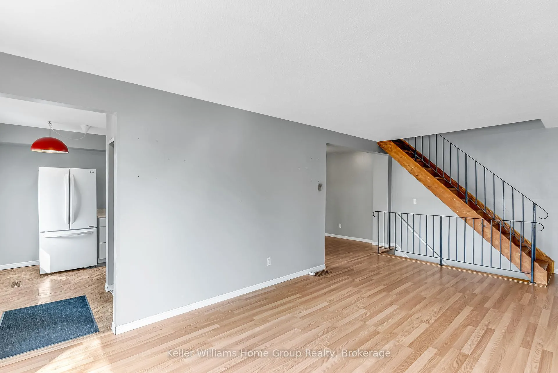 Photo 7 of 334 Scottsdale Drive, Guelph, Dovercliffe Park/Old University — HOMEH