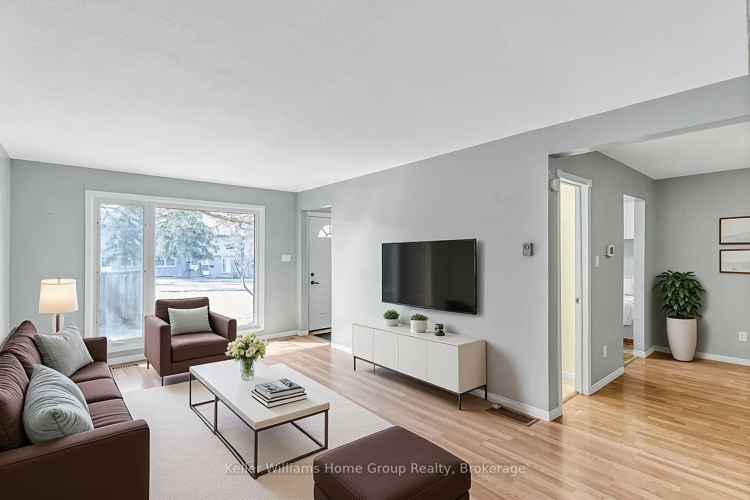 Photo 9 of 334 Scottsdale Drive, Guelph, Dovercliffe Park/Old University — HOMEH