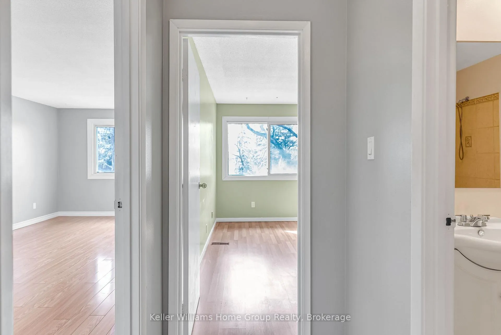 Photo 20 of 334 Scottsdale Drive, Guelph, Dovercliffe Park/Old University — HOMEH