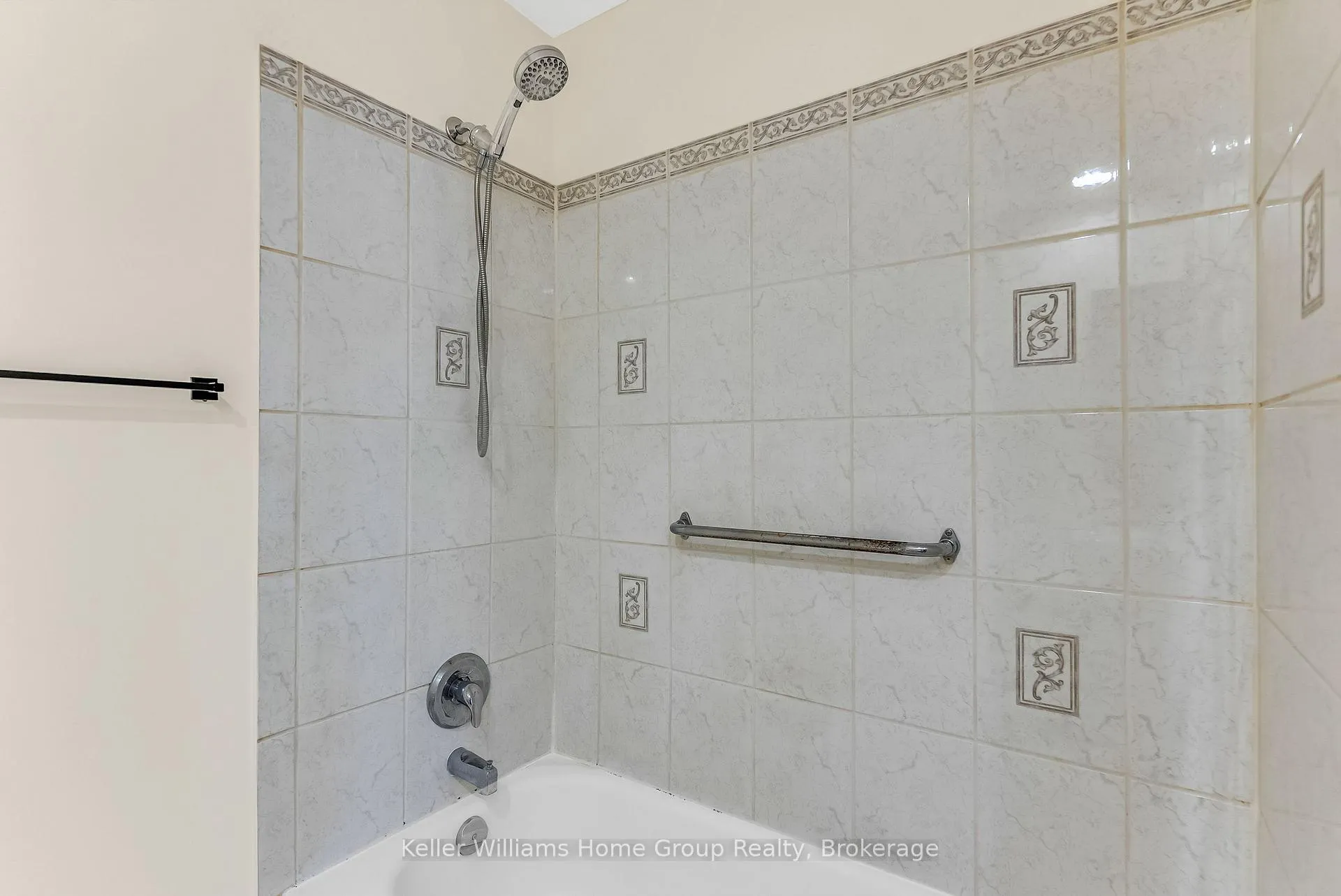 Photo 31 of 334 Scottsdale Drive, Guelph, Dovercliffe Park/Old University — HOMEH