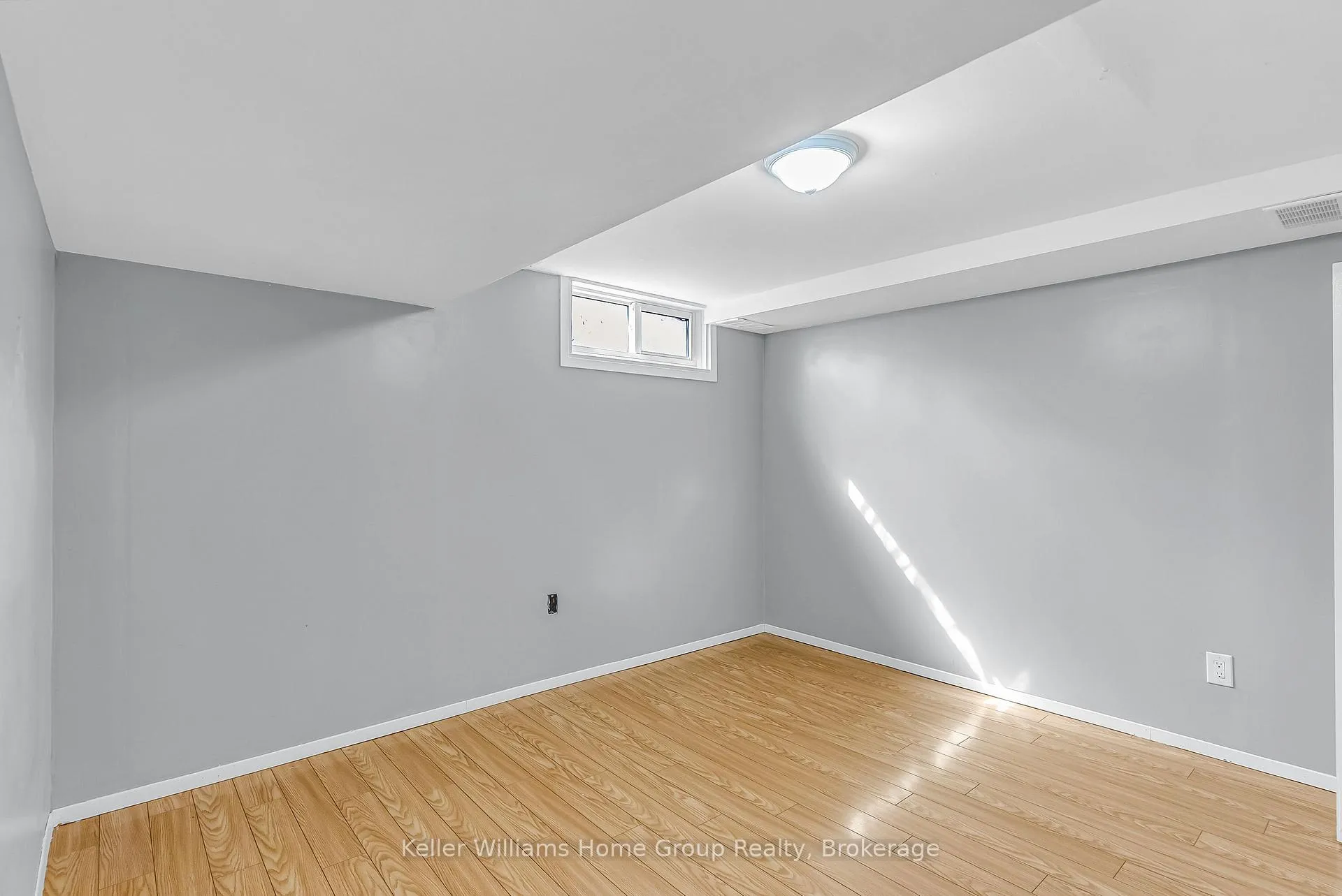 Photo 34 of 334 Scottsdale Drive, Guelph, Dovercliffe Park/Old University — HOMEH