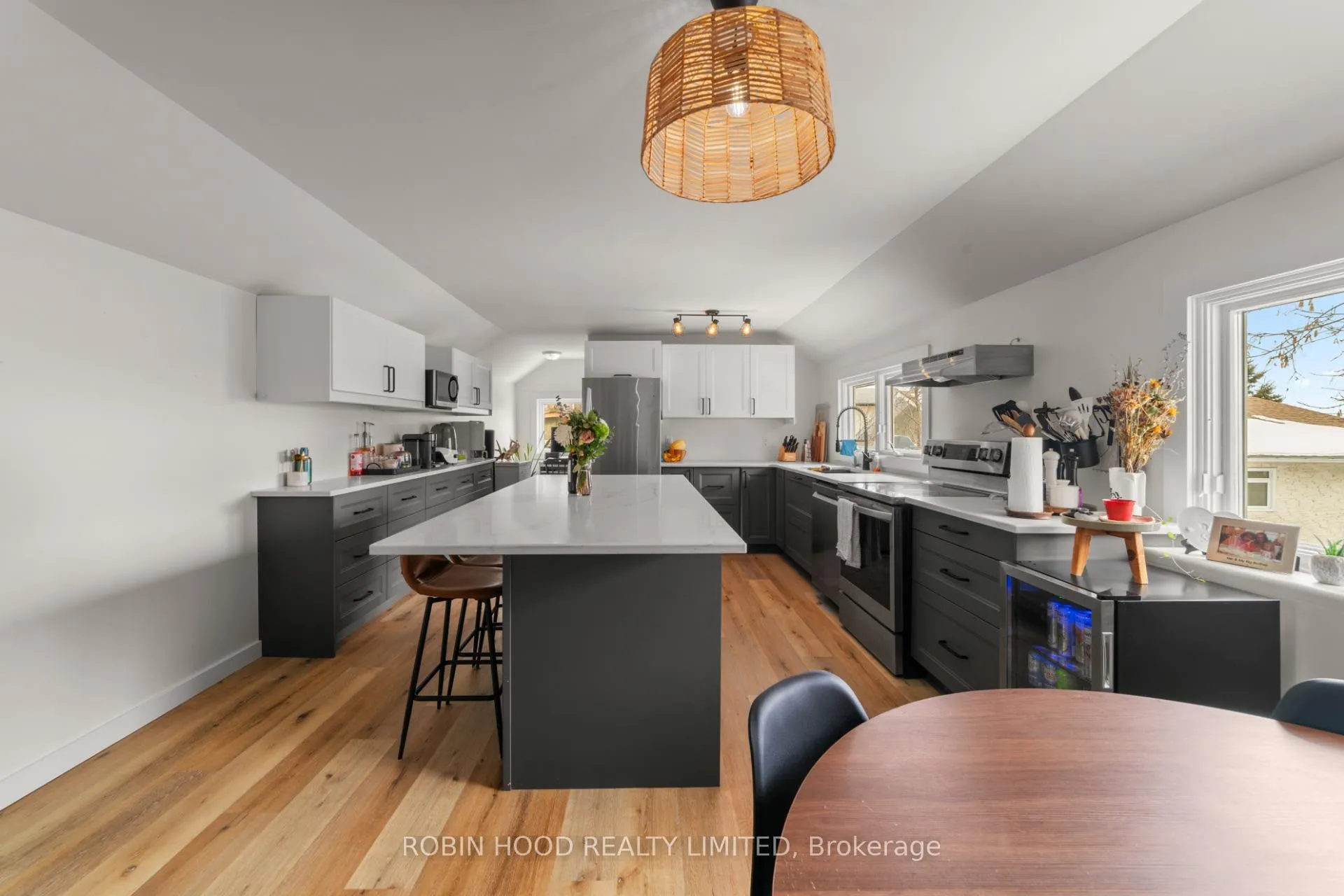 Photo 10 of 715 Clair Street, Kenora — HOMEH