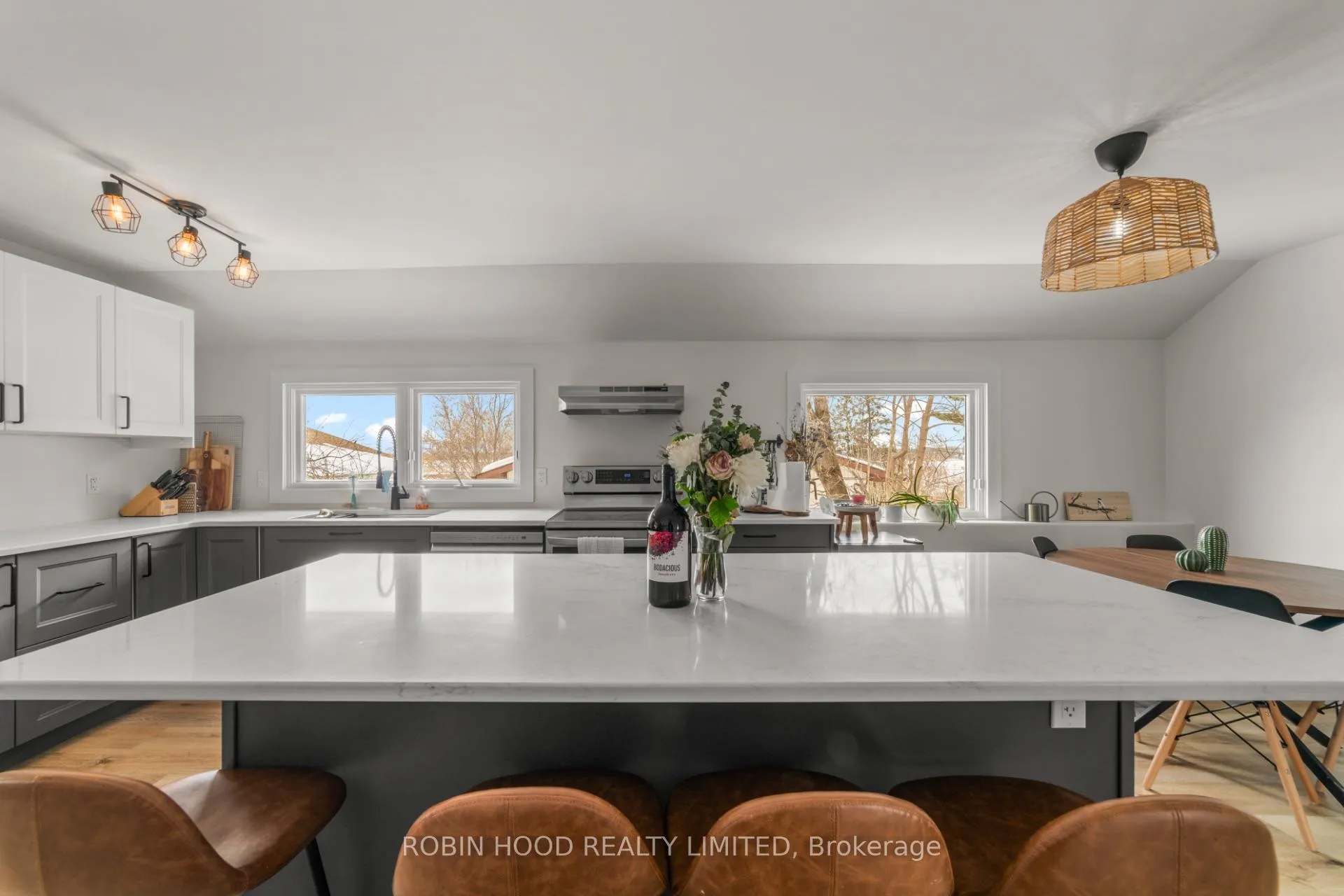 Photo 12 of 715 Clair Street, Kenora — HOMEH