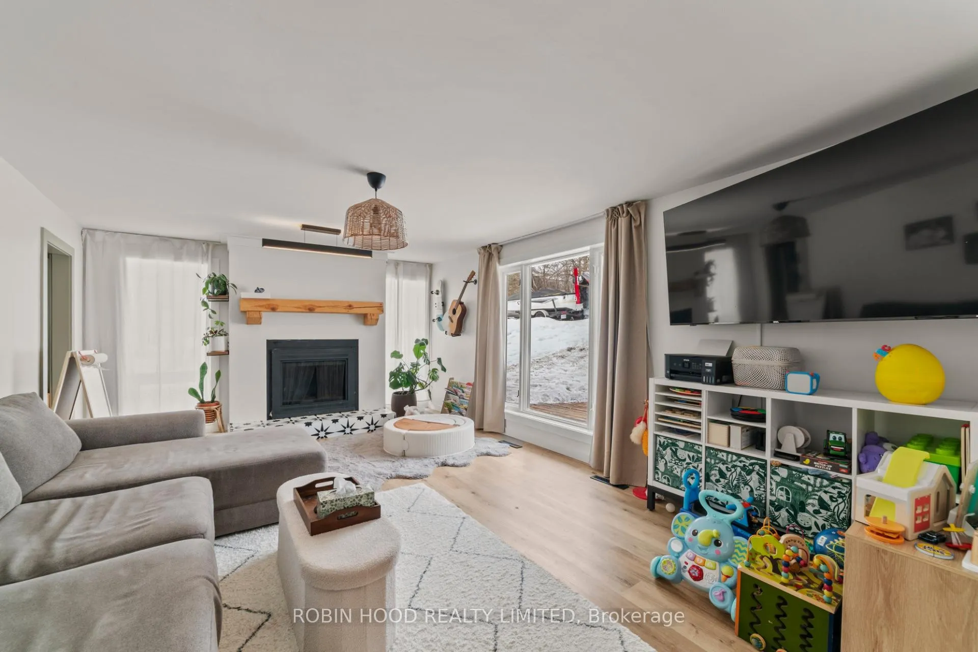 Photo 17 of 715 Clair Street, Kenora — HOMEH