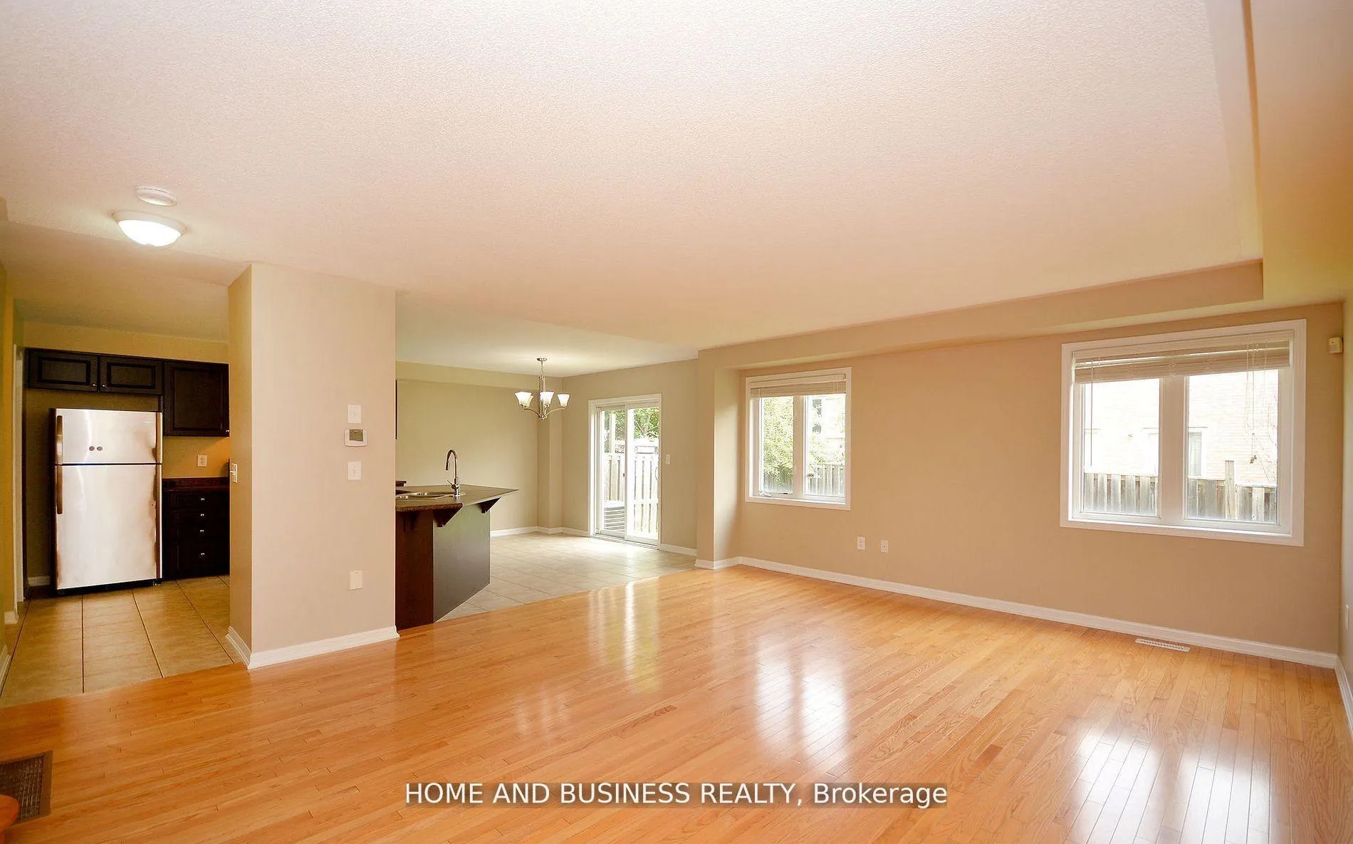 Photo 7 of 613 Armstrong Boulevard, Milton, Beaty — HOMEH
