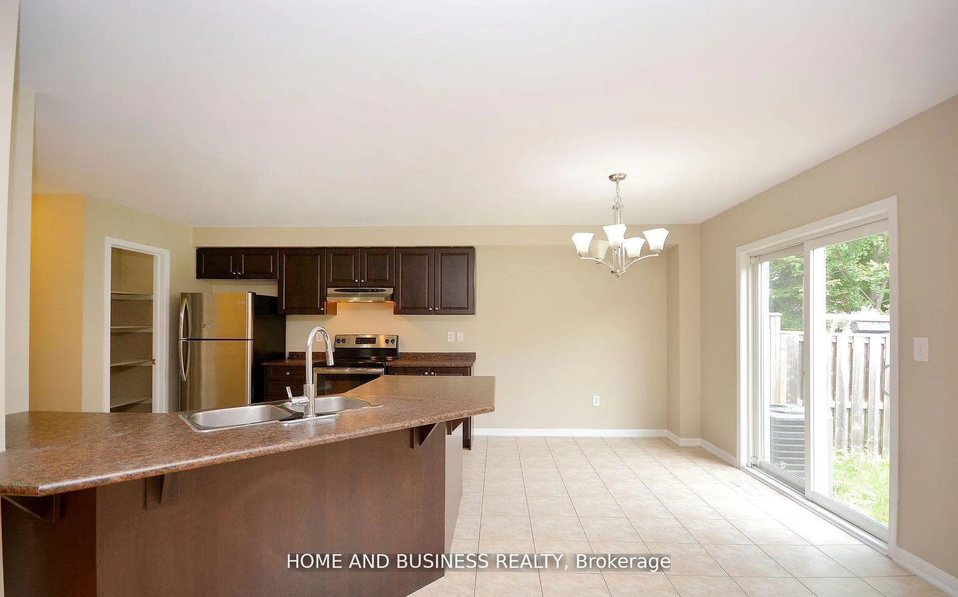 Photo 8 of 613 Armstrong Boulevard, Milton, Beaty — HOMEH