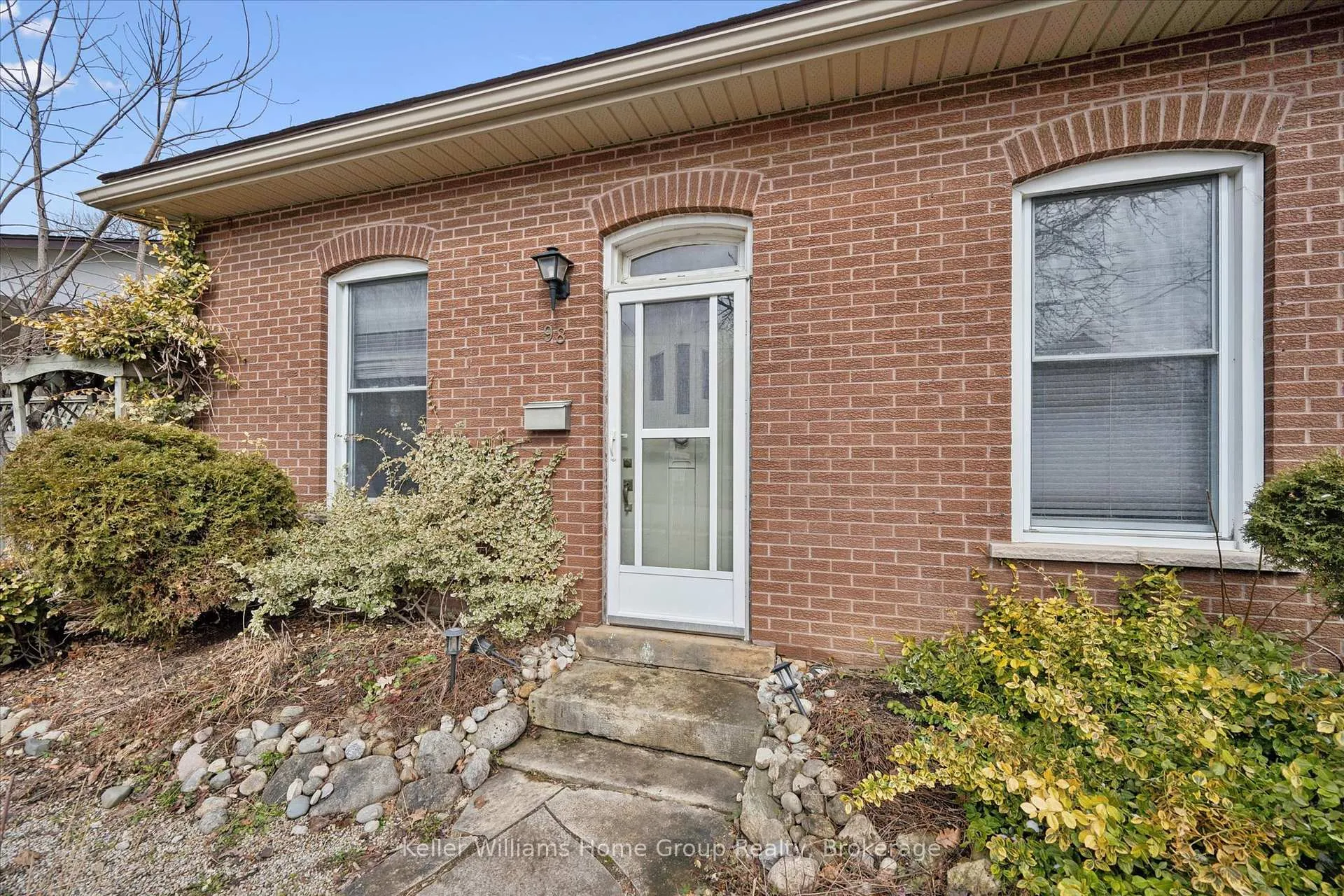 Photo 6 of 98 Hearn Avenue, Guelph, Junction/Onward Willow — HOMEH