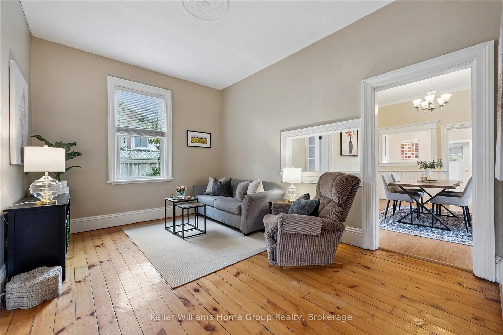 Photo 8 of 98 Hearn Avenue, Guelph, Junction/Onward Willow — HOMEH