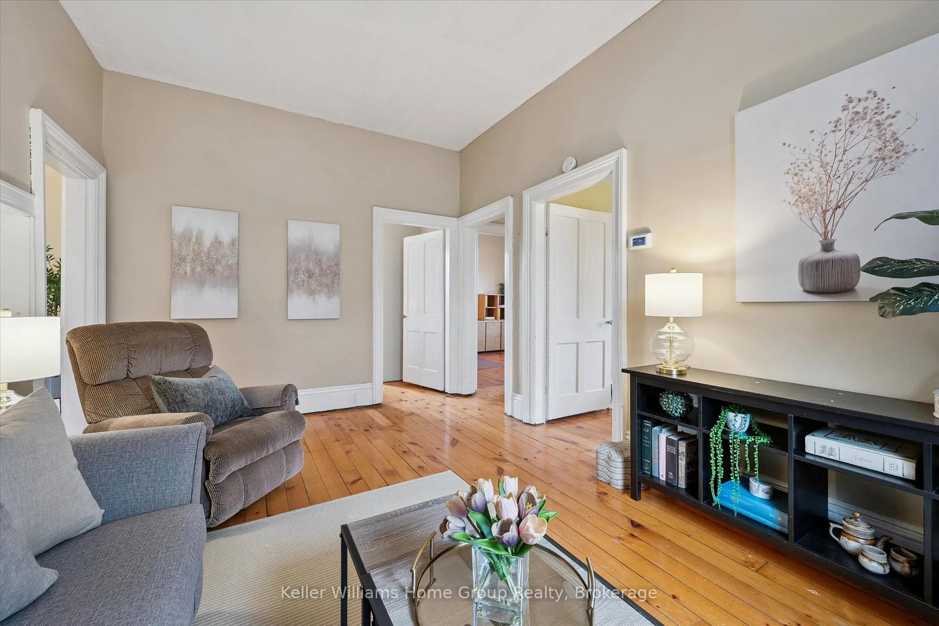 Photo 10 of 98 Hearn Avenue, Guelph, Junction/Onward Willow — HOMEH