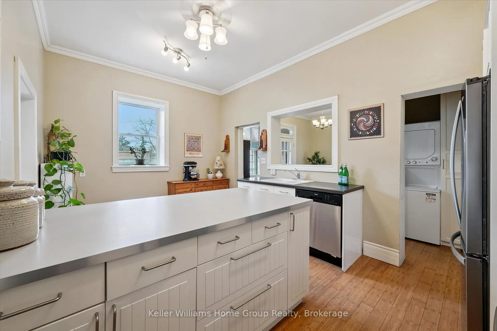 Photo 19 of 98 Hearn Avenue, Guelph, Junction/Onward Willow — HOMEH