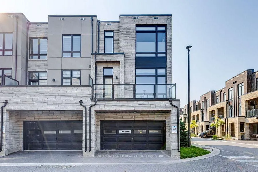 Photo 3 of 41 Brunet Drive, Vaughan, Vellore Village — HOMEH