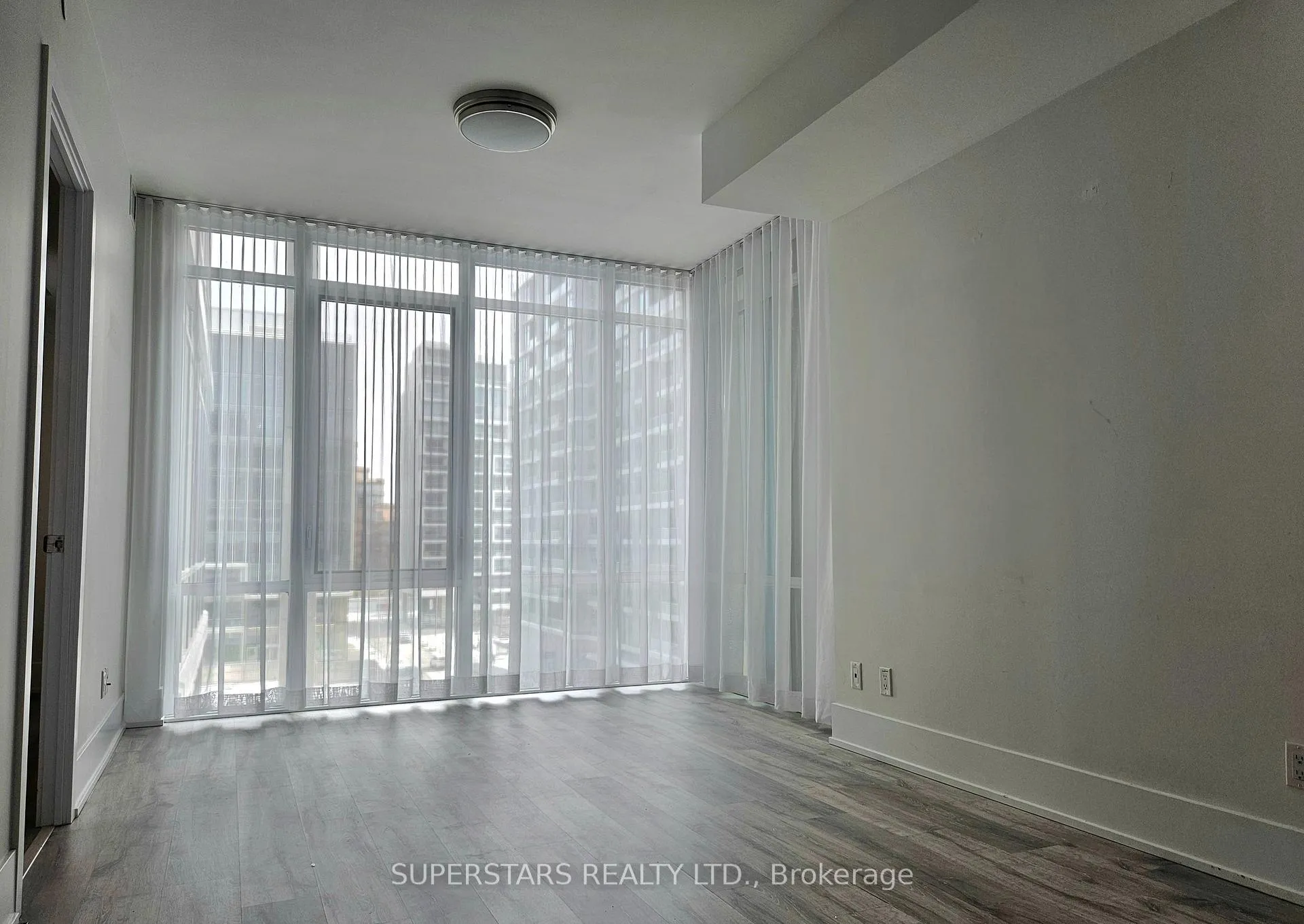 Photo 5 of Unit 503, 15 Merchants' Wharf, Toronto, Waterfront Communities — HOMEH