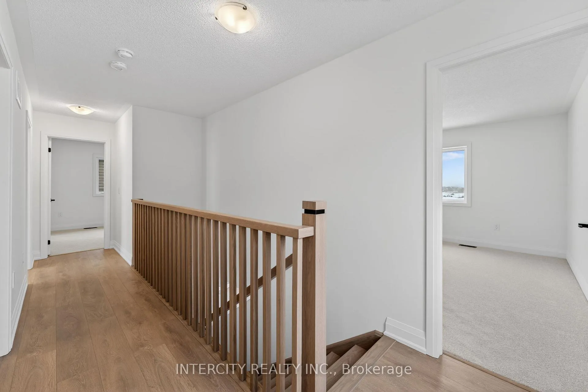 Photo 27 of 28 Legacy Circle, Wasaga Beach — HOMEH