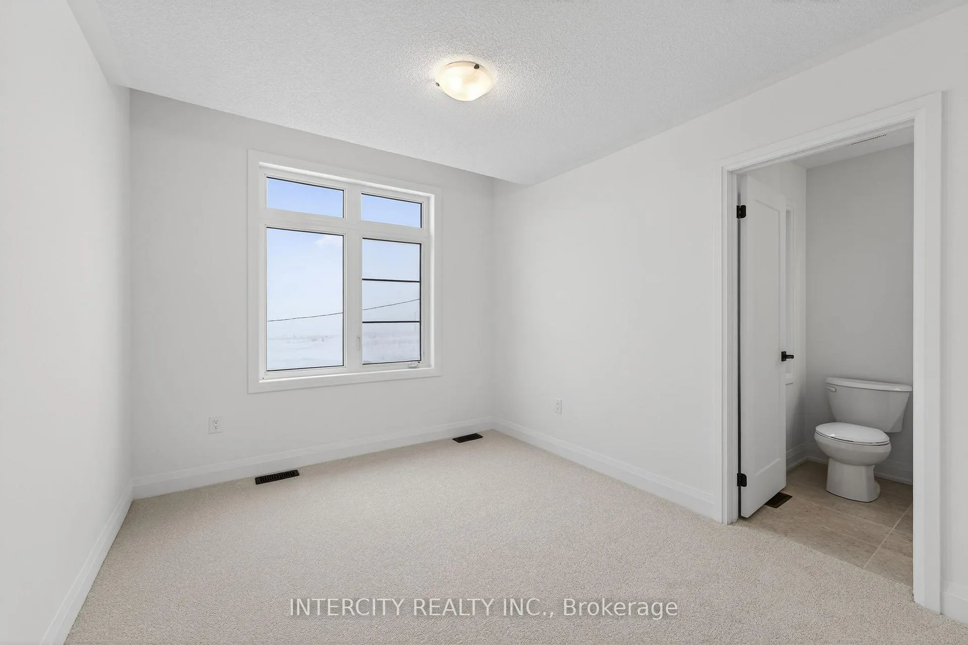 Photo 40 of 28 Legacy Circle, Wasaga Beach — HOMEH