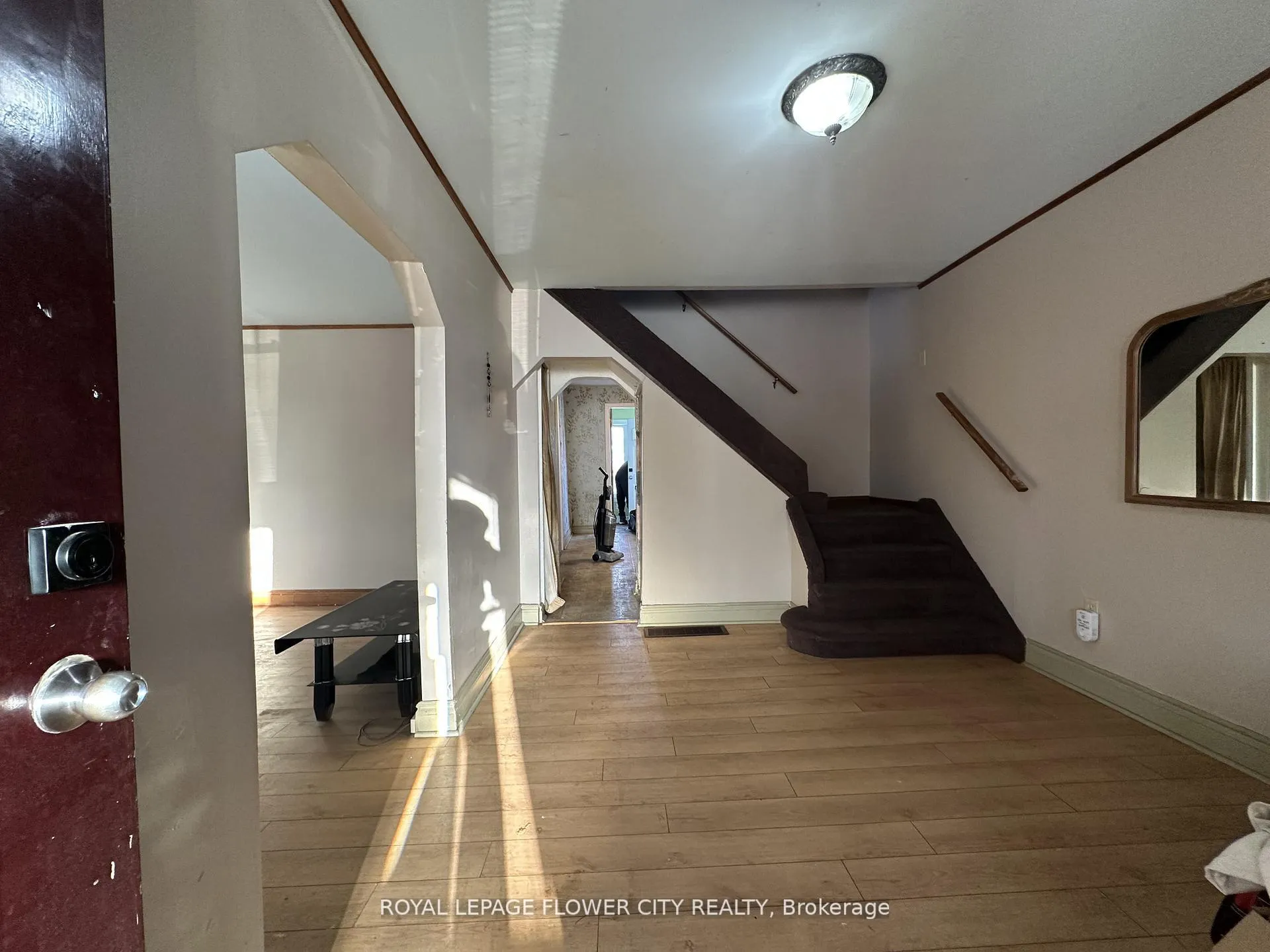 Photo 3 of 1248 Mcewan Avenue, Windsor, Windsor University District — HOMEH