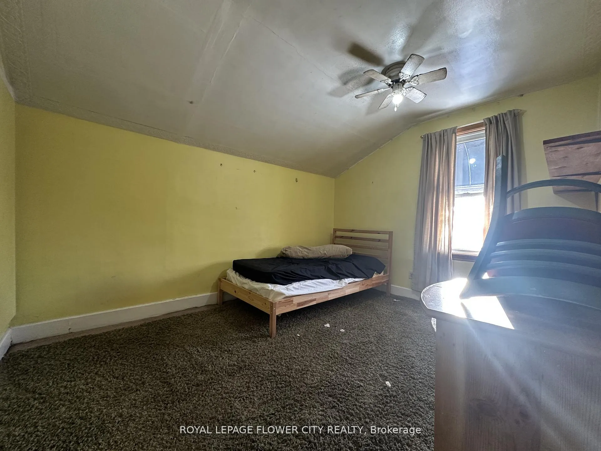 Photo 12 of 1248 Mcewan Avenue, Windsor, Windsor University District — HOMEH