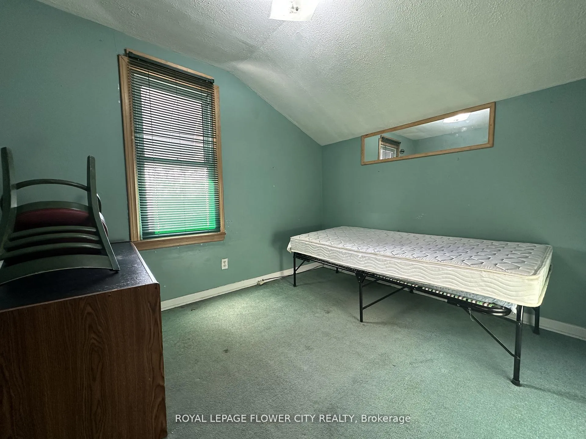 Photo 13 of 1248 Mcewan Avenue, Windsor, Windsor University District — HOMEH