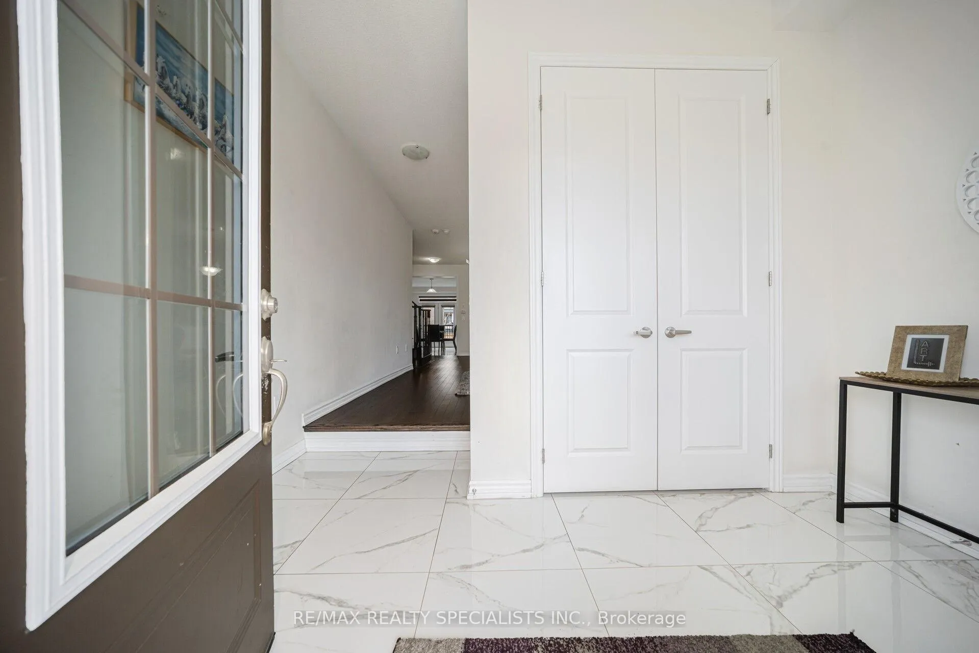 Photo 3 of 43 Clockwork Drive, Brampton, Northwest Brampton — HOMEH