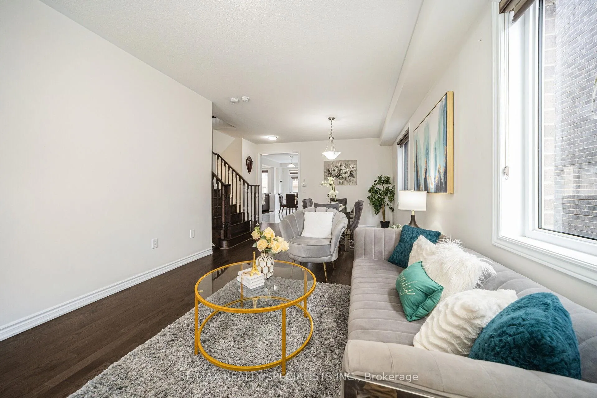 Photo 8 of 43 Clockwork Drive, Brampton, Northwest Brampton — HOMEH