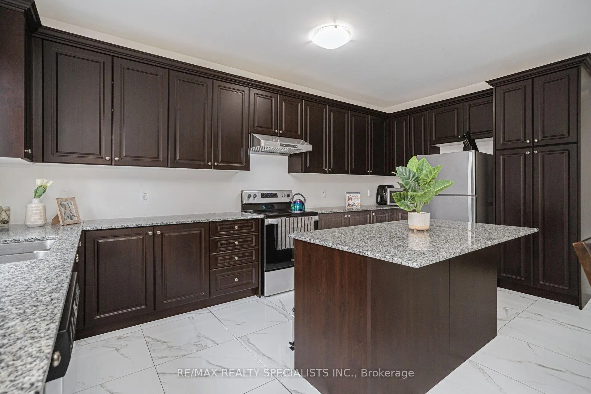Photo 18 of 43 Clockwork Drive, Brampton, Northwest Brampton — HOMEH