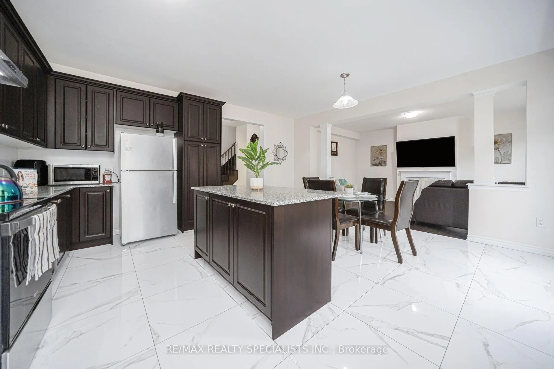 Photo 19 of 43 Clockwork Drive, Brampton, Northwest Brampton — HOMEH
