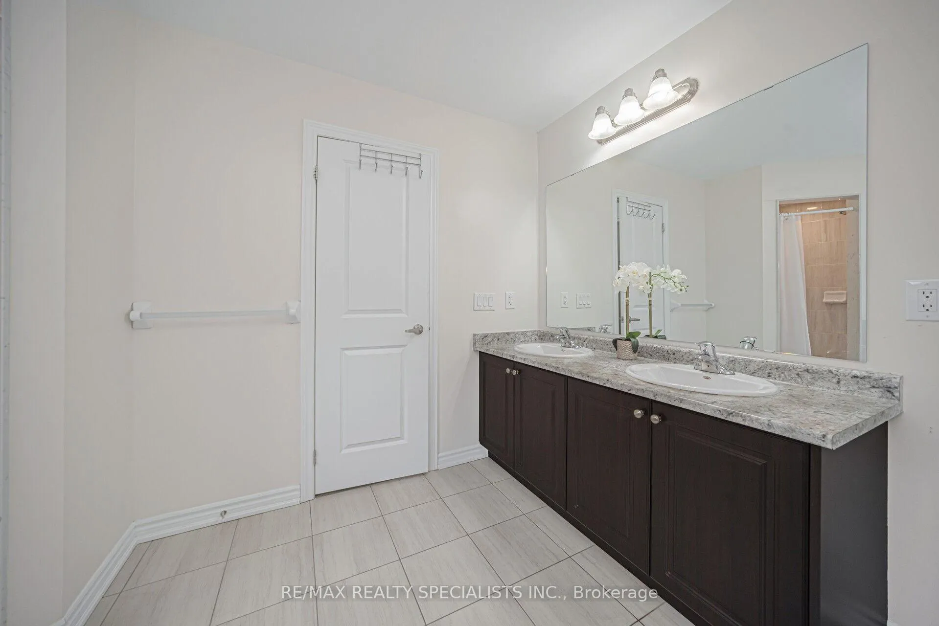 Photo 28 of 43 Clockwork Drive, Brampton, Northwest Brampton — HOMEH