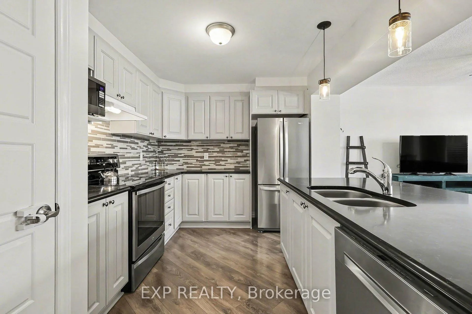 Photo 20 of 421 Gerardia Lane, Ottawa, Avalon West — HOMEH