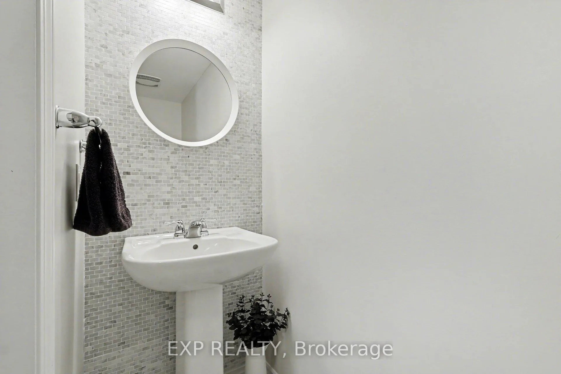 Photo 22 of 421 Gerardia Lane, Ottawa, Avalon West — HOMEH