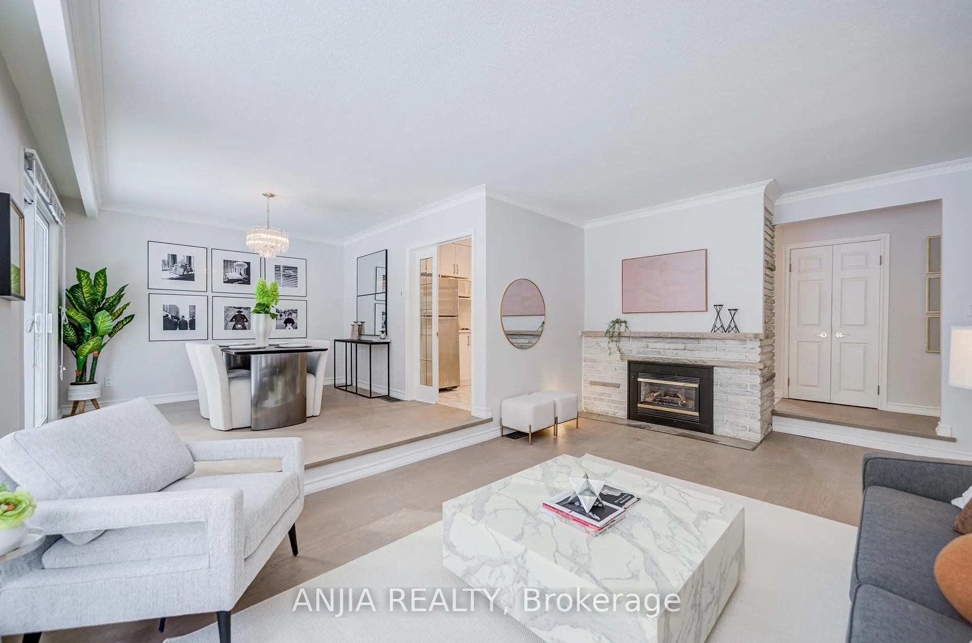 Photo 14 of 11 Drakefield Road, Markham, Bullock — HOMEH