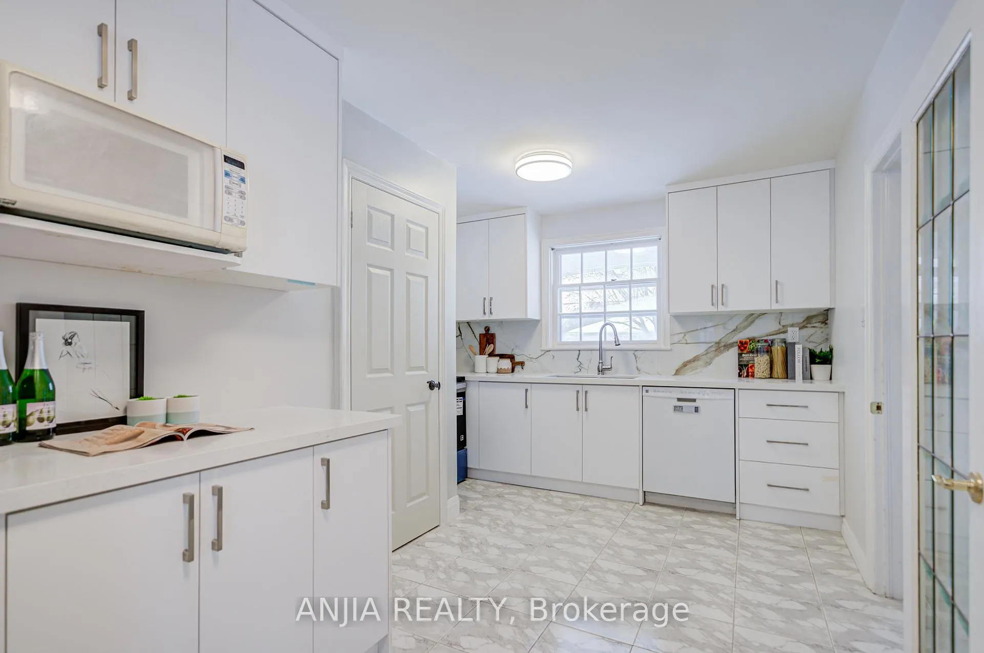 Photo 20 of 11 Drakefield Road, Markham, Bullock — HOMEH