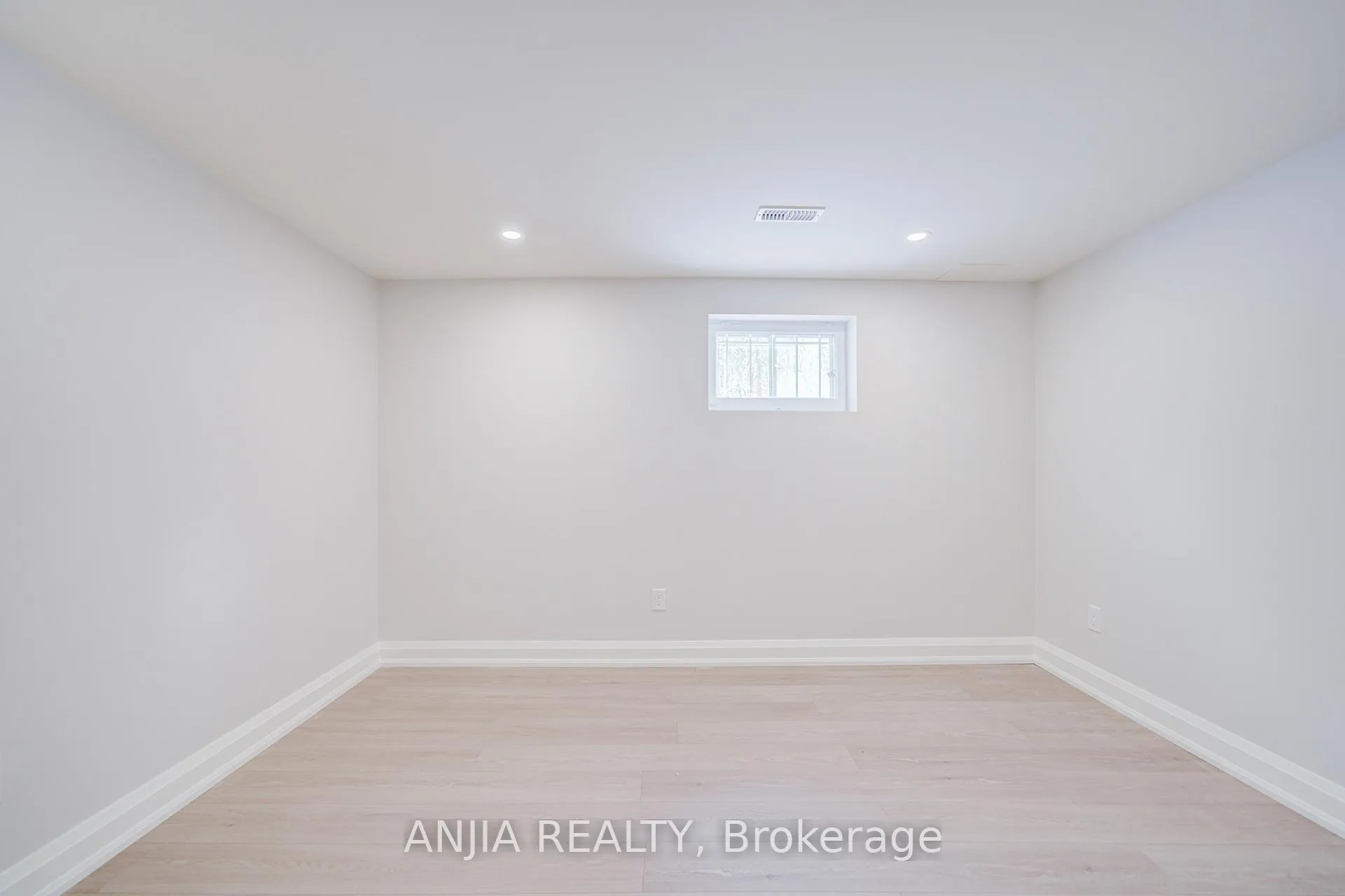 Photo 38 of 11 Drakefield Road, Markham, Bullock — HOMEH