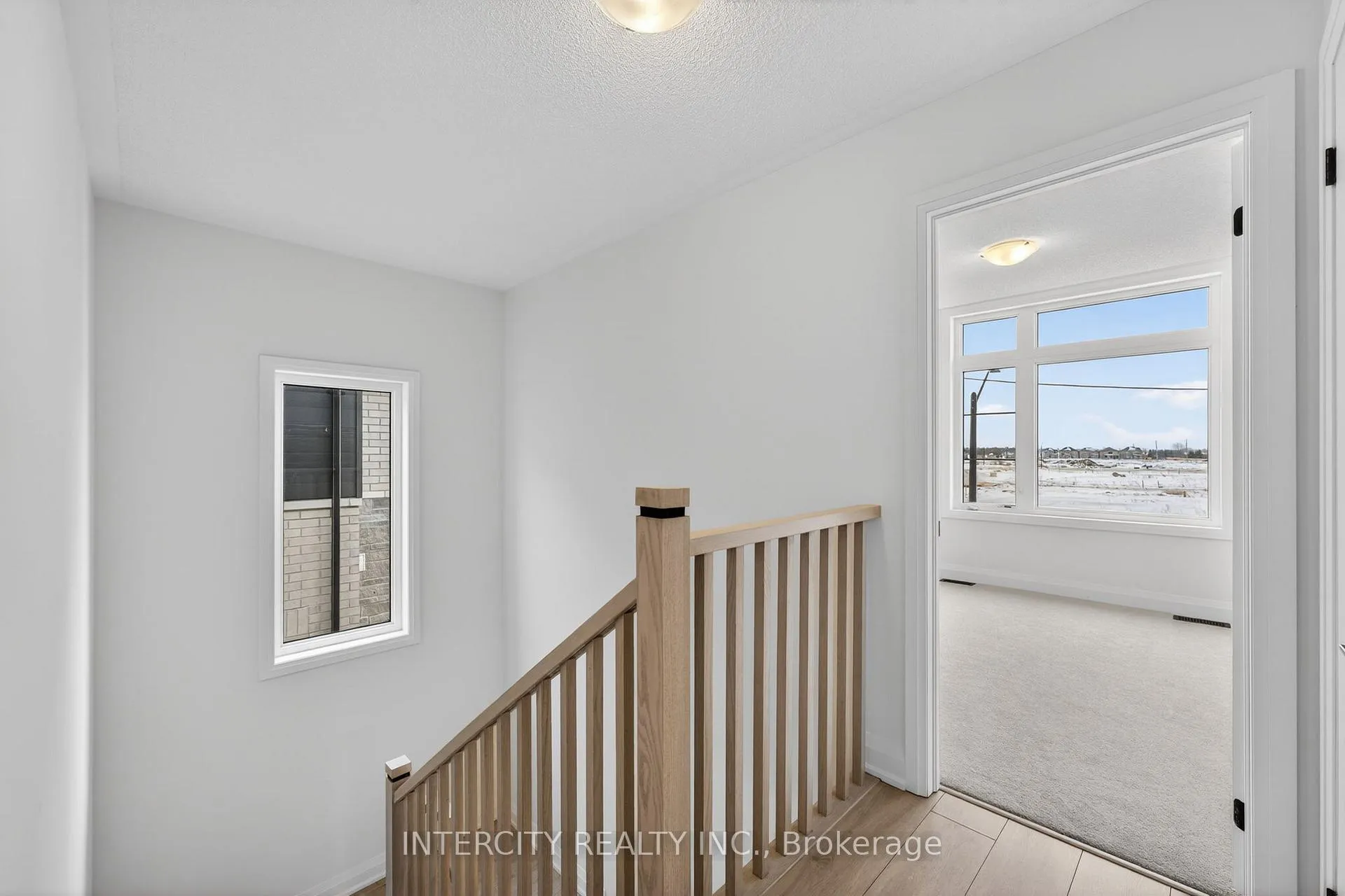 Photo 26 of 32 Legacy Circle, Wasaga Beach — HOMEH