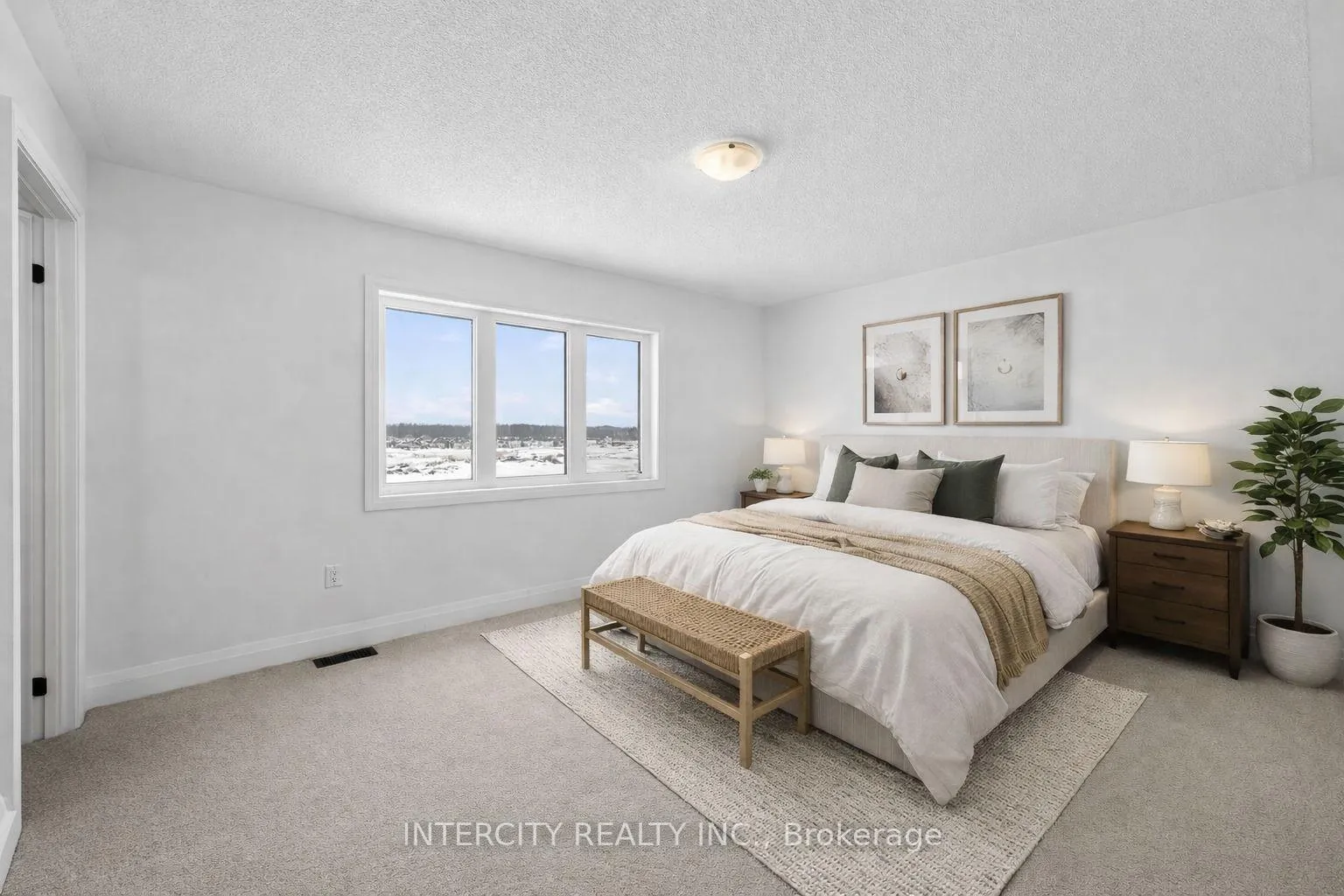 Photo 31 of 32 Legacy Circle, Wasaga Beach — HOMEH