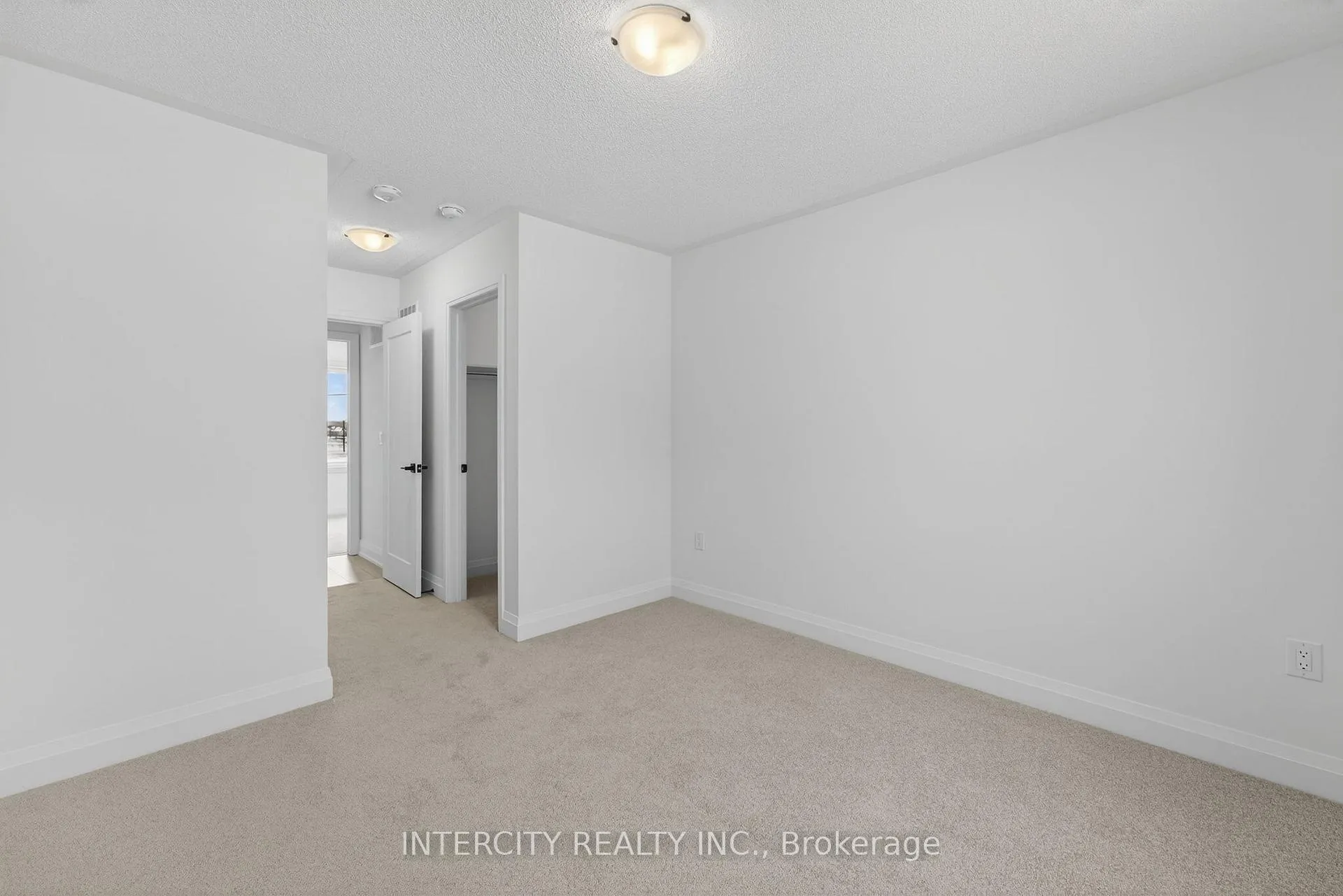Photo 41 of 32 Legacy Circle, Wasaga Beach — HOMEH