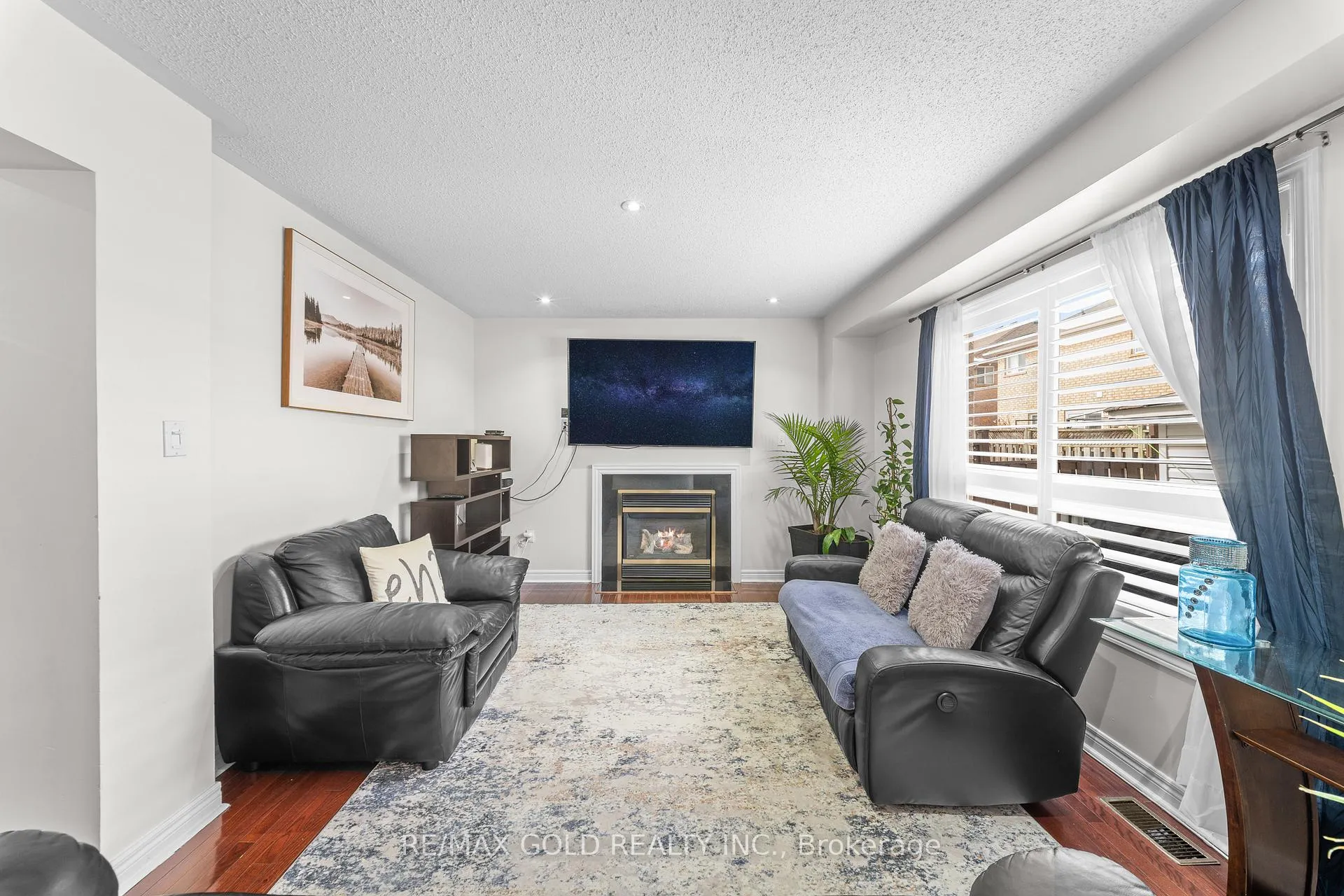 Photo 17 of 53 Linderwood Drive, Brampton, Fletcher's Meadow — HOMEH