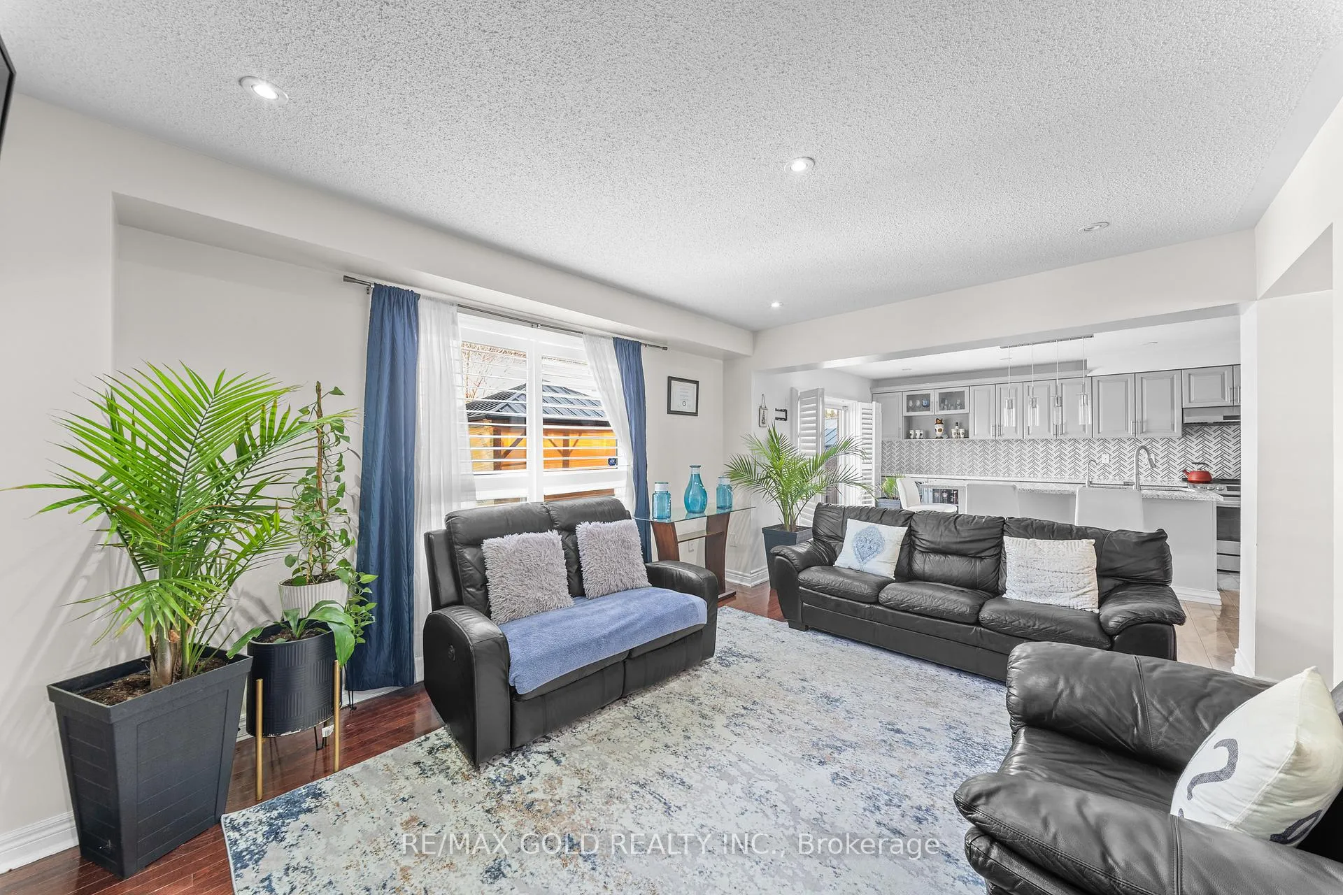 Photo 18 of 53 Linderwood Drive, Brampton, Fletcher's Meadow — HOMEH