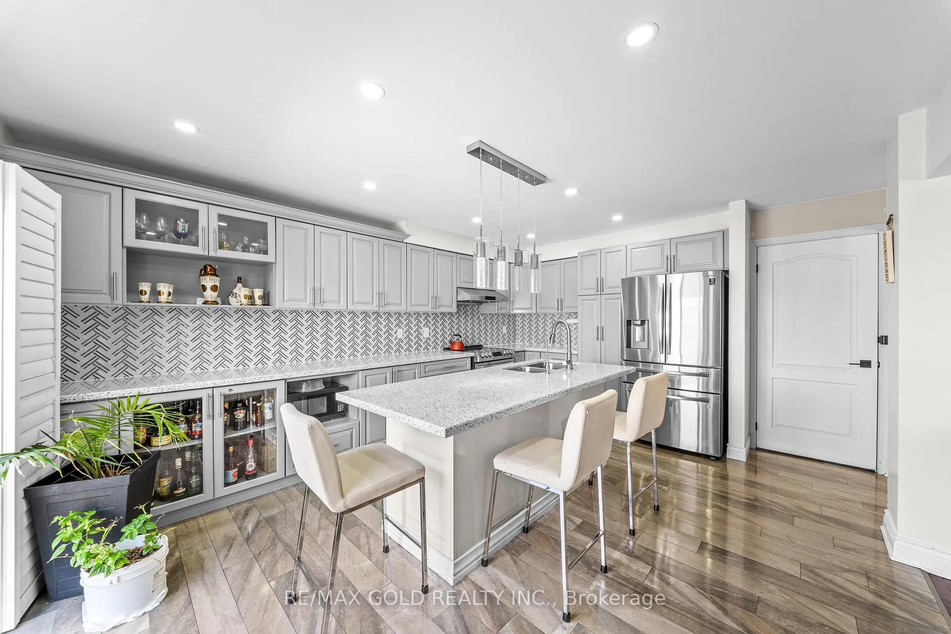 Photo 20 of 53 Linderwood Drive, Brampton, Fletcher's Meadow — HOMEH