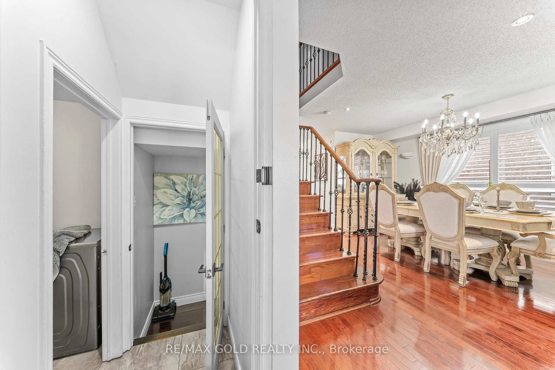 Photo 25 of 53 Linderwood Drive, Brampton, Fletcher's Meadow — HOMEH