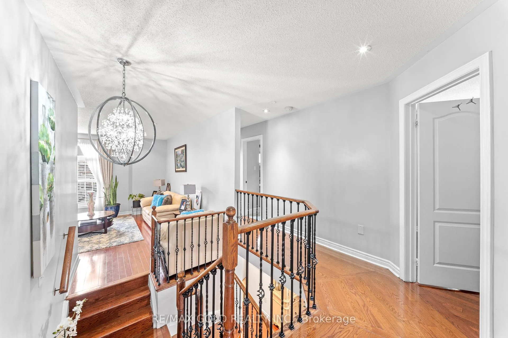 Photo 26 of 53 Linderwood Drive, Brampton, Fletcher's Meadow — HOMEH