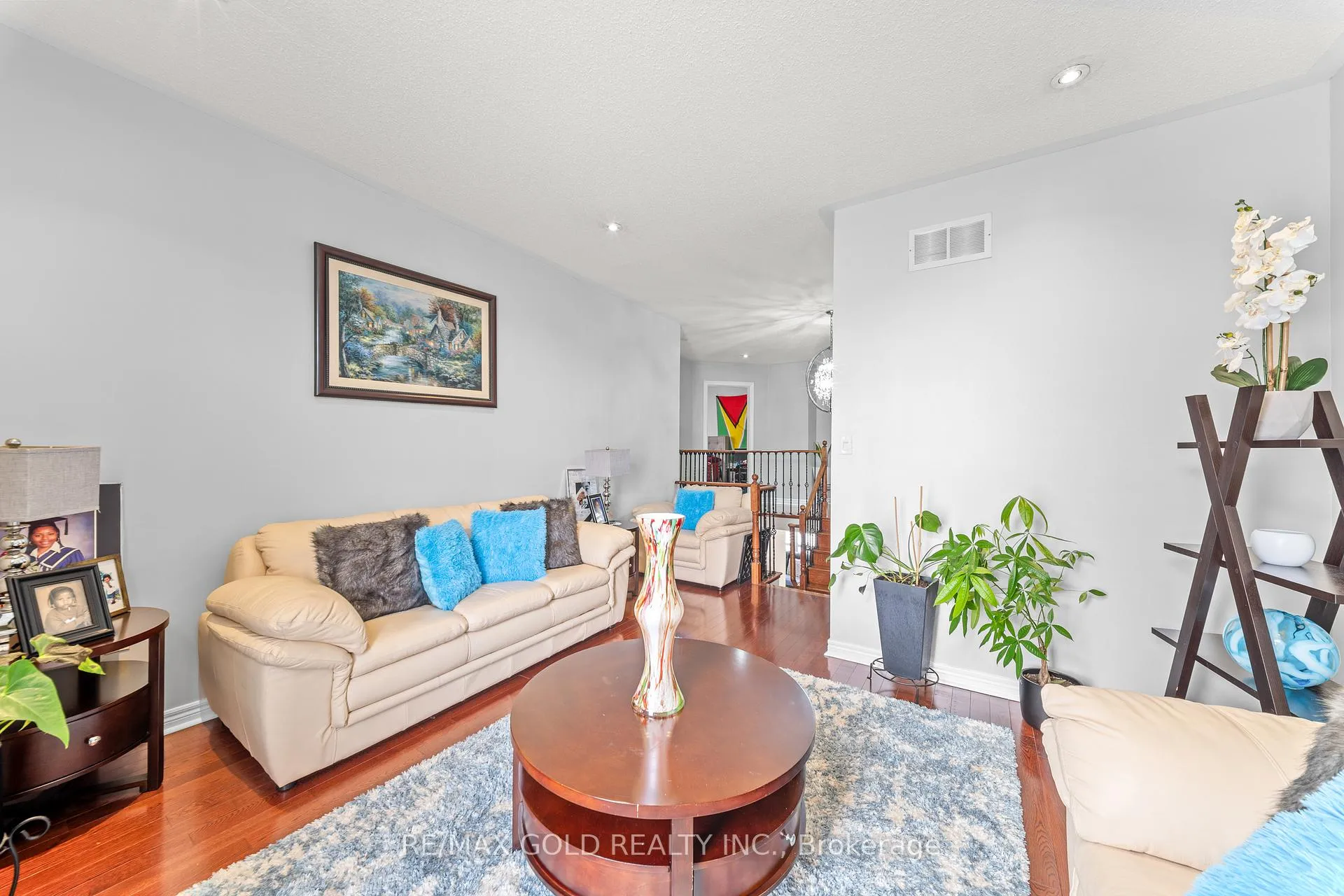 Photo 28 of 53 Linderwood Drive, Brampton, Fletcher's Meadow — HOMEH