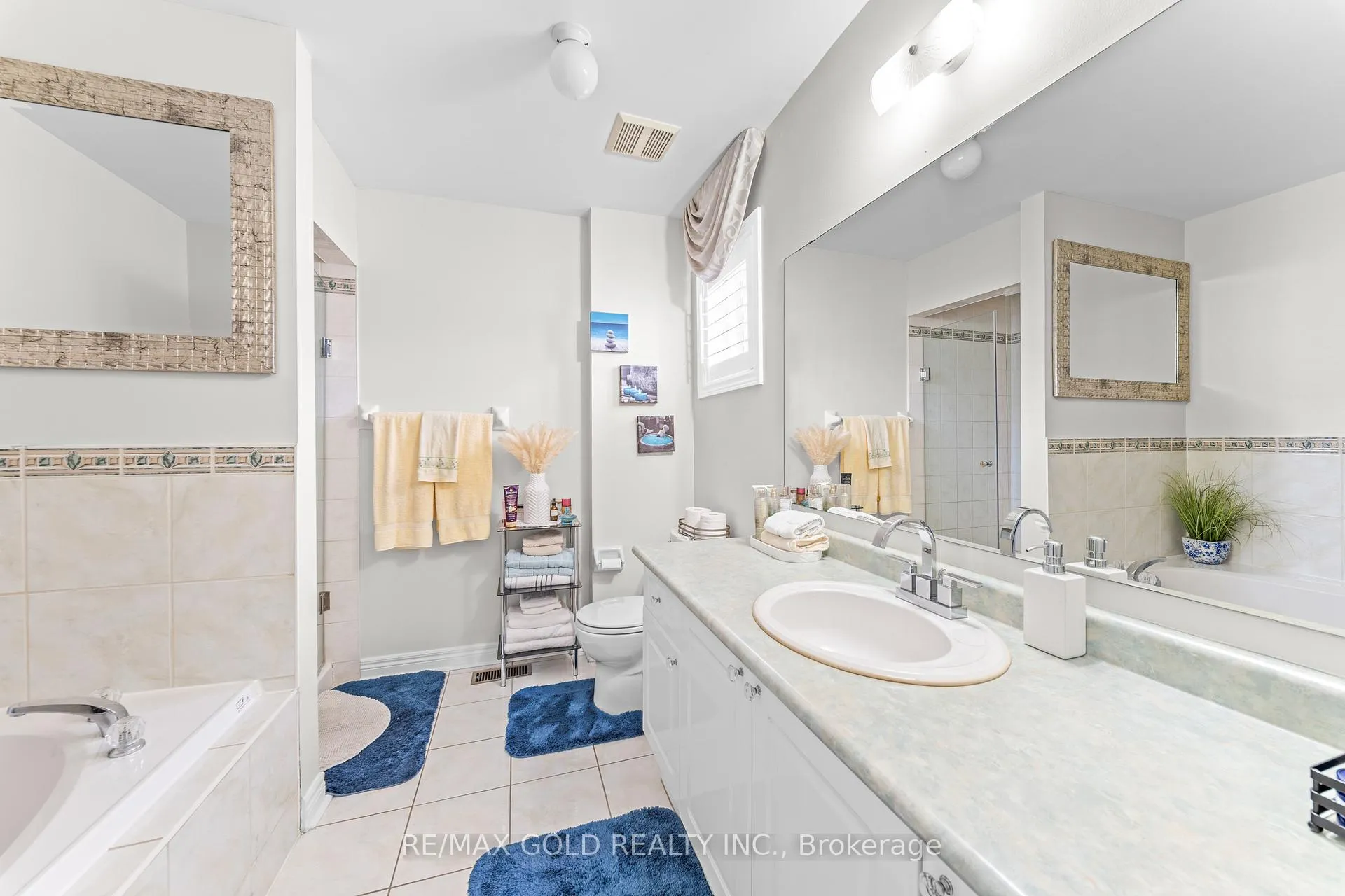 Photo 32 of 53 Linderwood Drive, Brampton, Fletcher's Meadow — HOMEH
