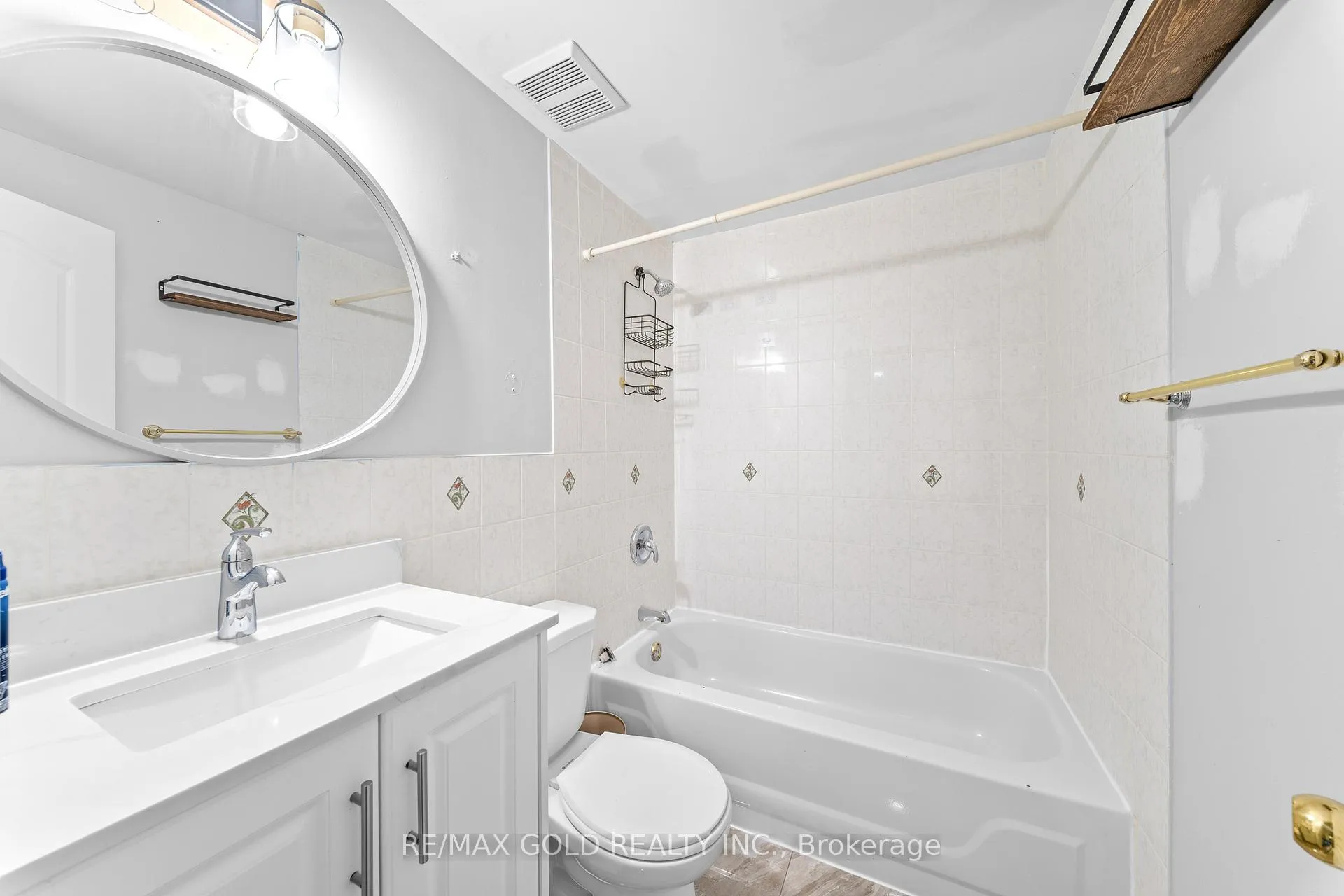 Photo 47 of 53 Linderwood Drive, Brampton, Fletcher's Meadow — HOMEH