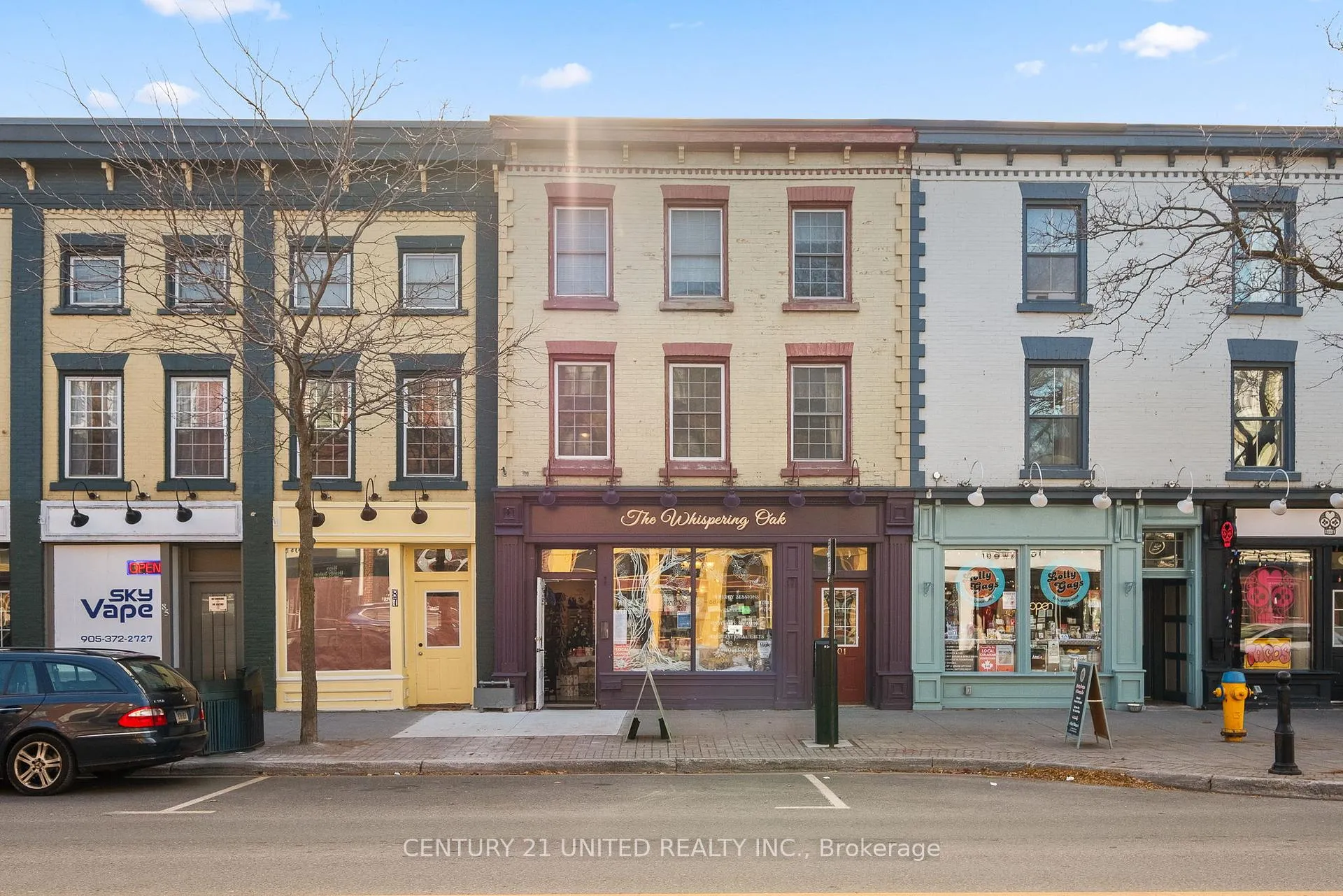 Photo of Unit 401, 79 King Street W
