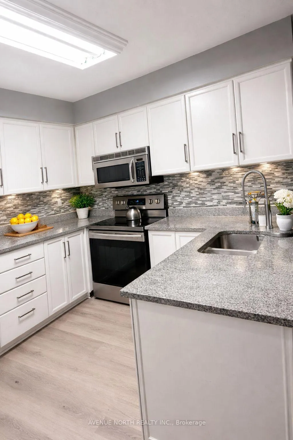 Photo 6 of 1533 Burningtree Court, Ottawa, Orleans/Sunridge — HOMEH