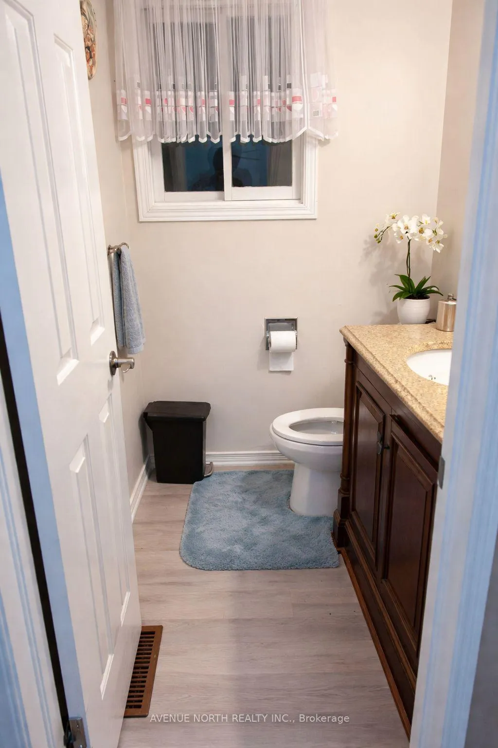 Photo 11 of 1533 Burningtree Court, Ottawa, Orleans/Sunridge — HOMEH