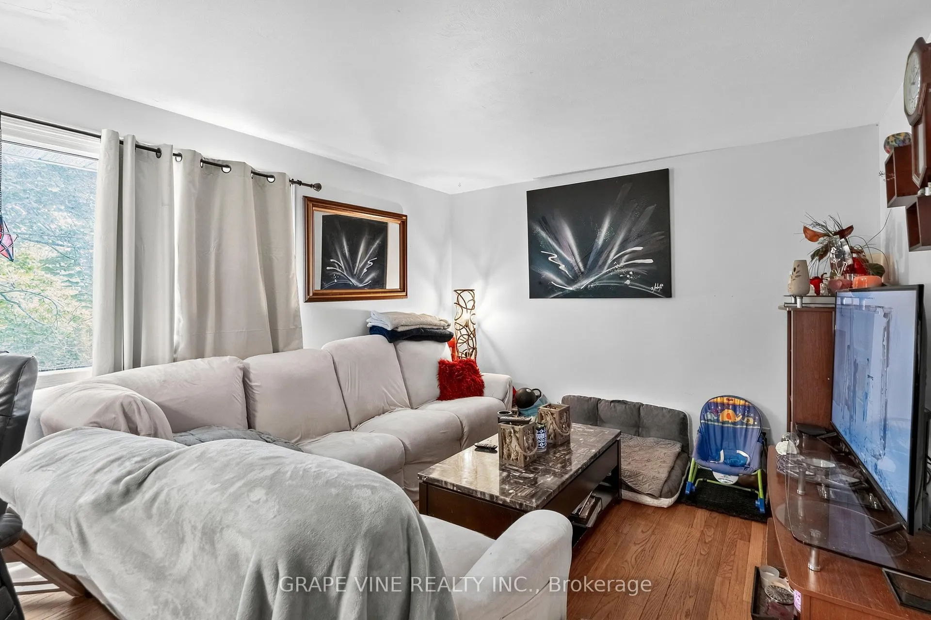 Photo 8 of 1098 Clyde Avenue, Ottawa, Copeland Park — HOMEH