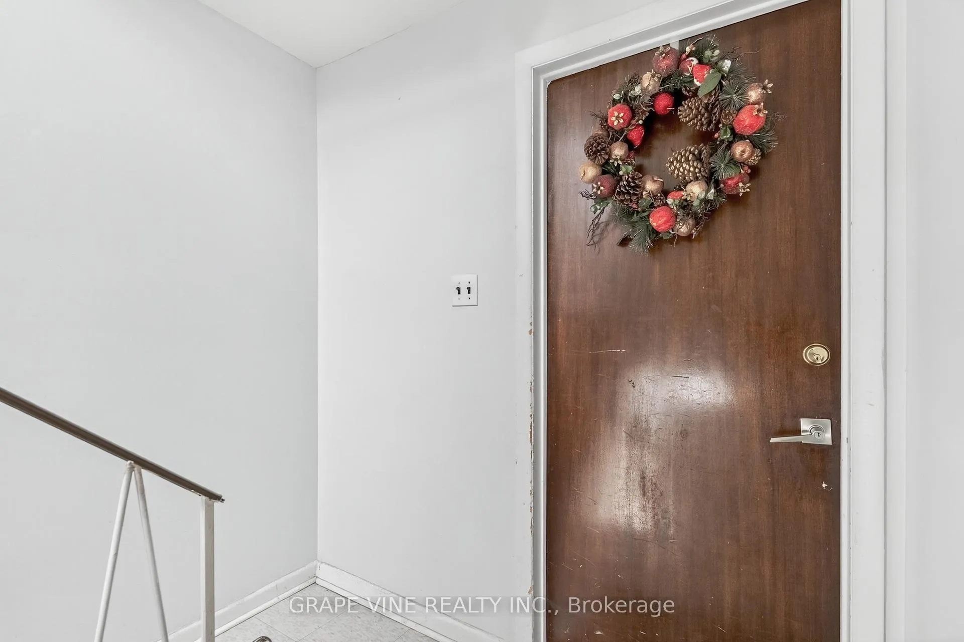 Photo 20 of 1098 Clyde Avenue, Ottawa, Copeland Park — HOMEH