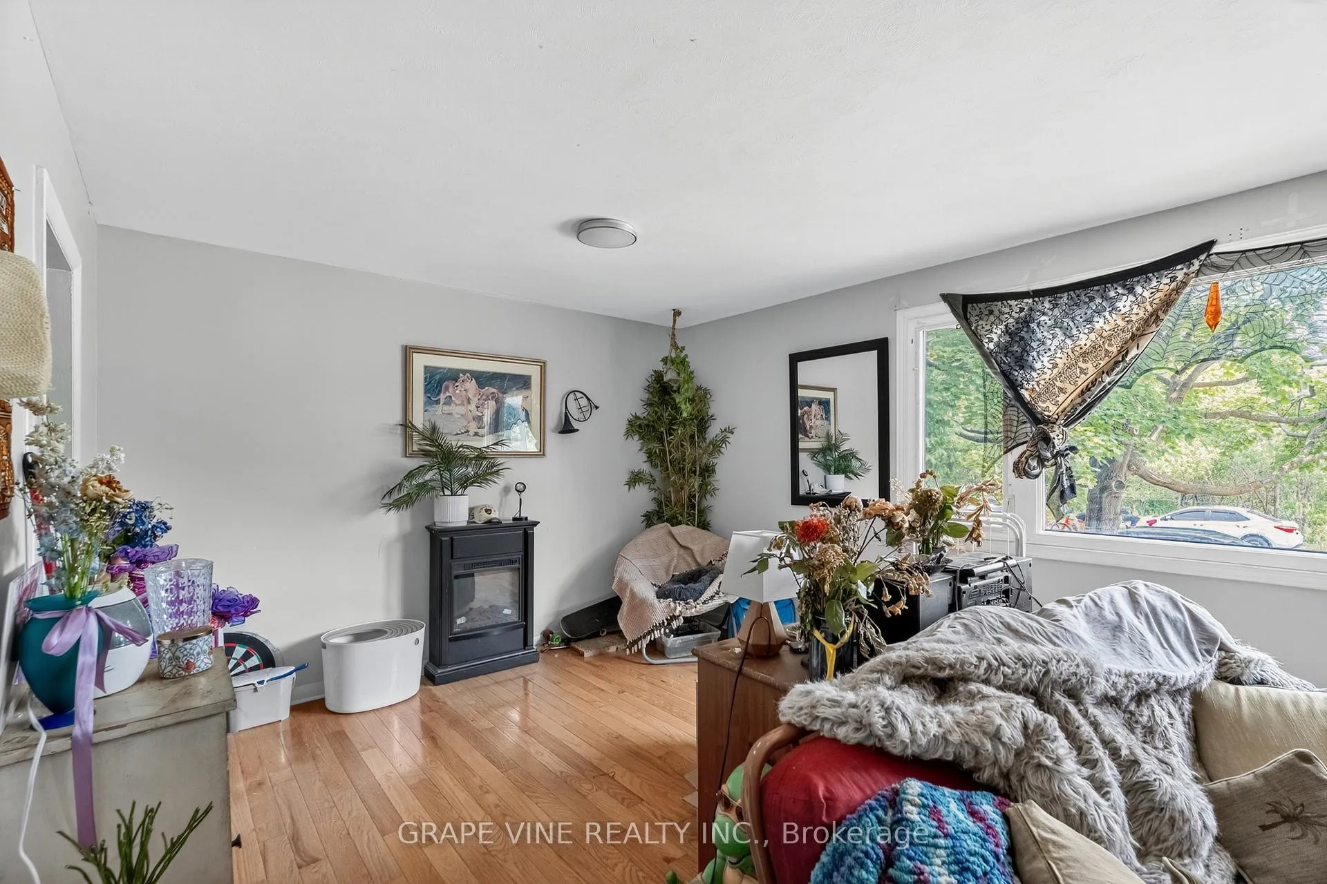 Photo 22 of 1098 Clyde Avenue, Ottawa, Copeland Park — HOMEH