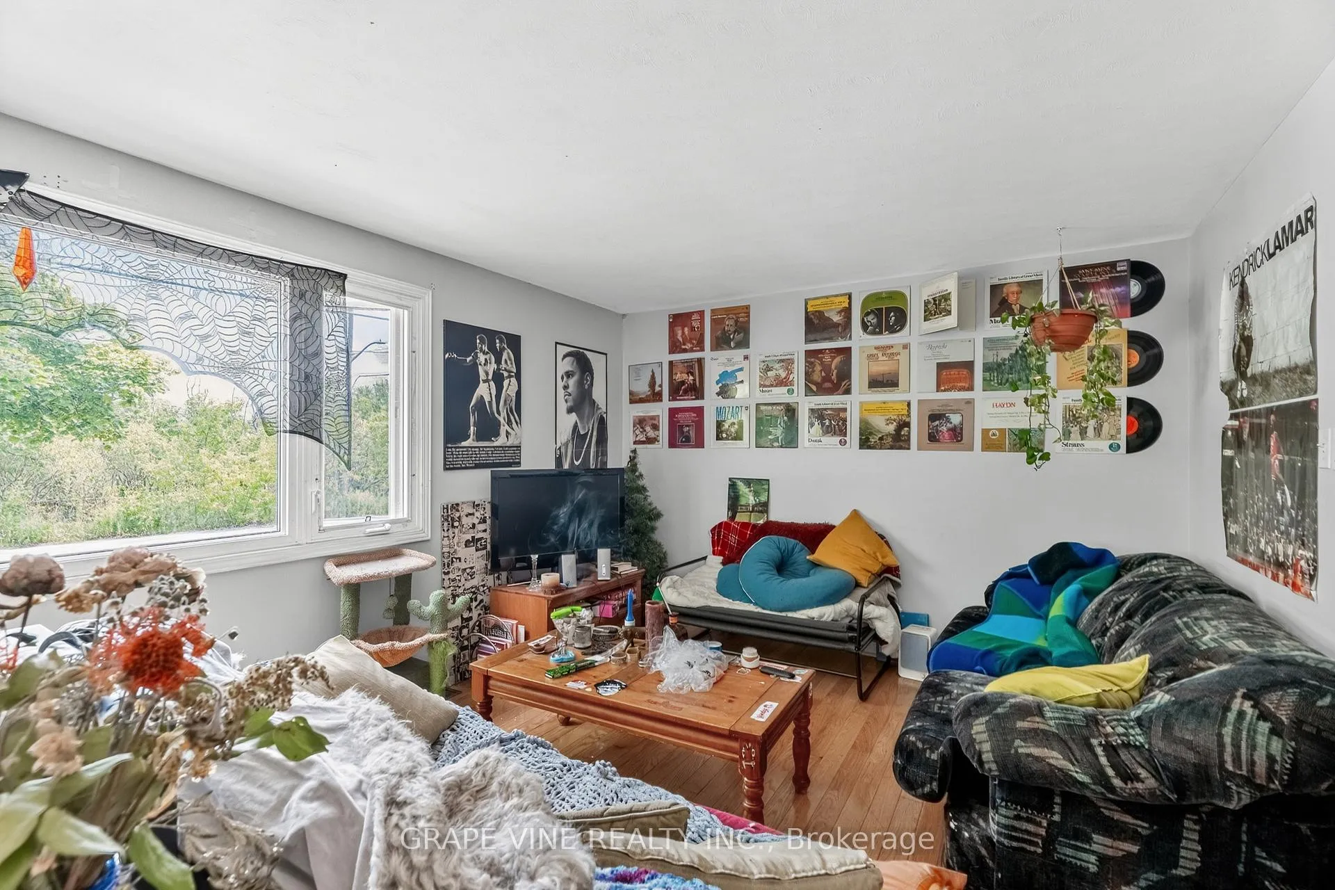 Photo 23 of 1098 Clyde Avenue, Ottawa, Copeland Park — HOMEH